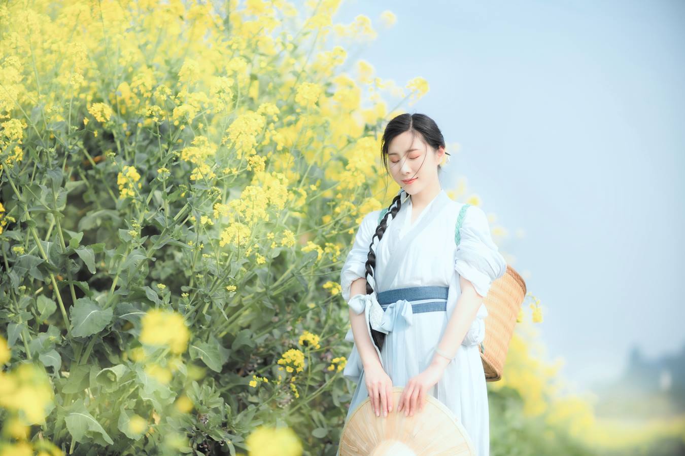 [YITUU艺图语] 2022.04.18 春日迟迟 木景抒 [45P/525MB]