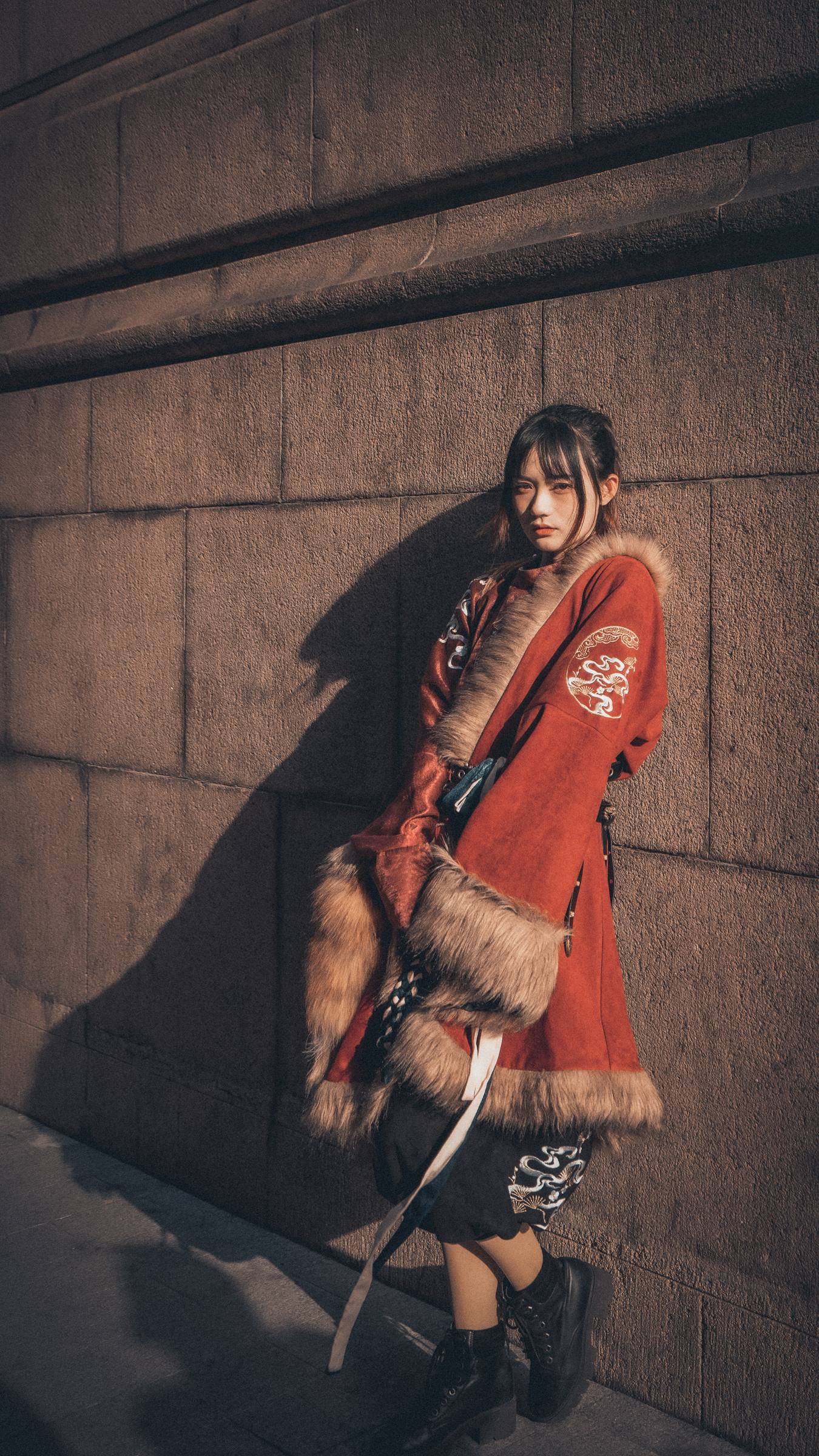 [YITUU艺图语] 2022.04.20 舞狮少女 兔子Zzz不吃胡萝卜 [46P/548MB]