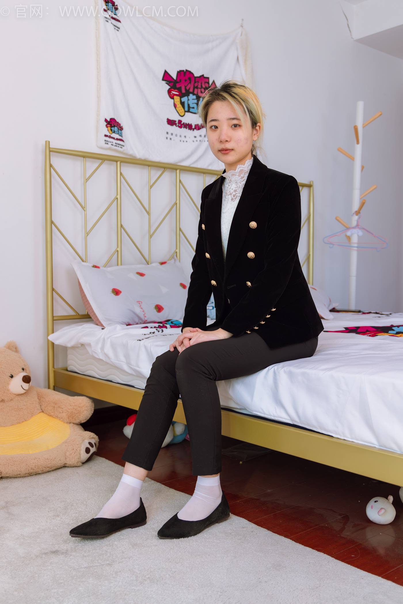 物恋传媒 NO.1485 姜姜-青山与诗[150P/1V/3.75GB]