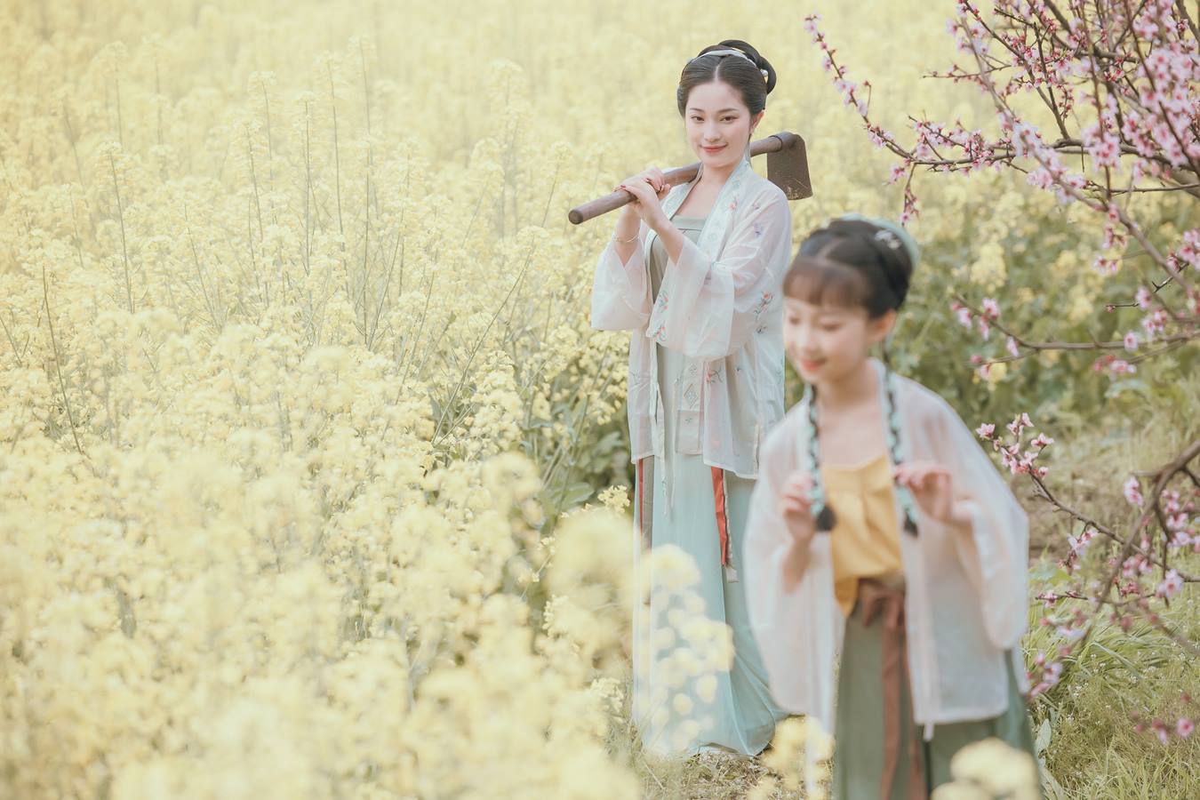 [YITUU艺图语] 2022.04.10 春日 睿睿 [56P/566MB]