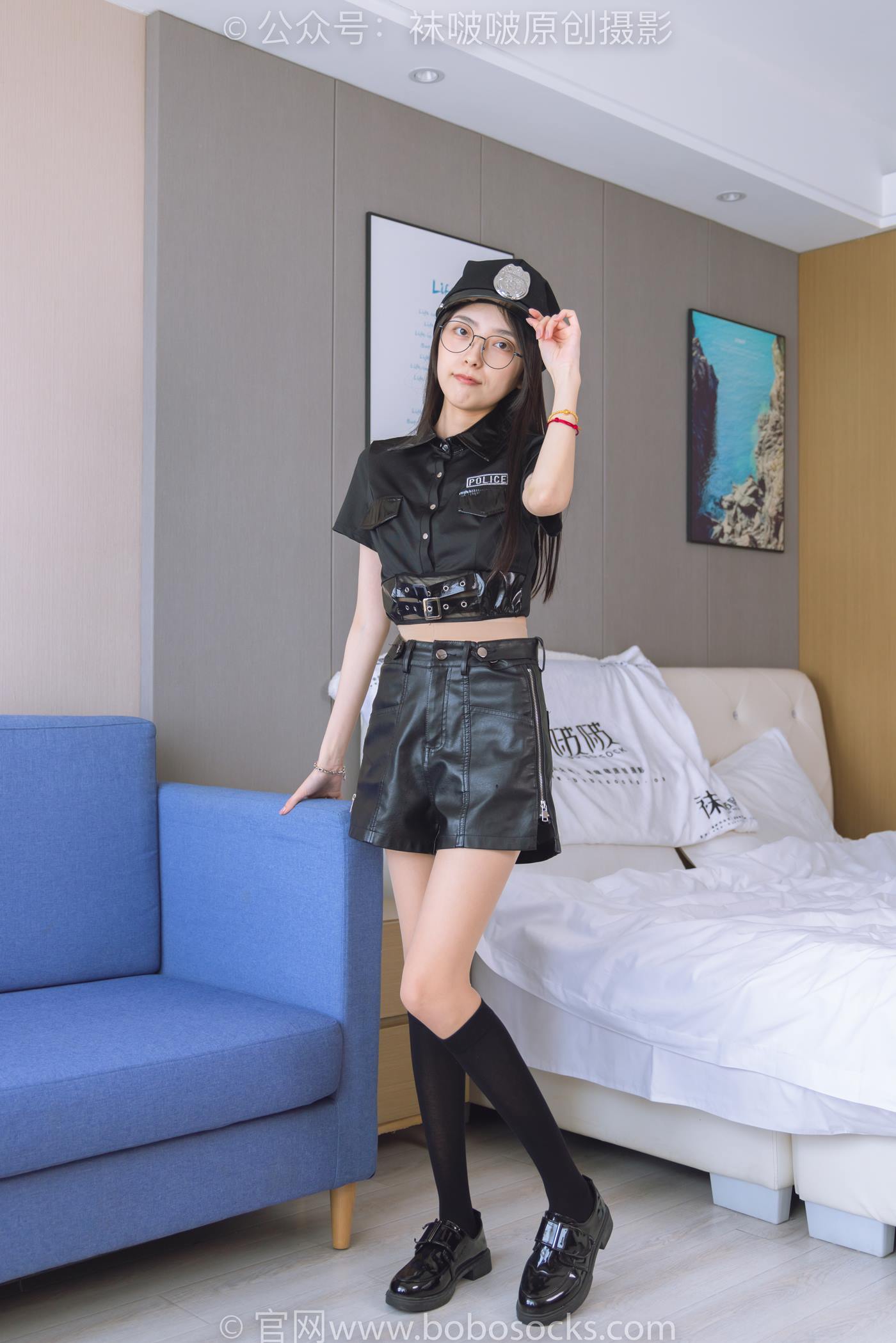 [BoBoSocks袜啵啵]NO.198 稚予-皮鞋、黑色小腿袜、高跟鞋、肉丝[138P/1V/5.66GB]