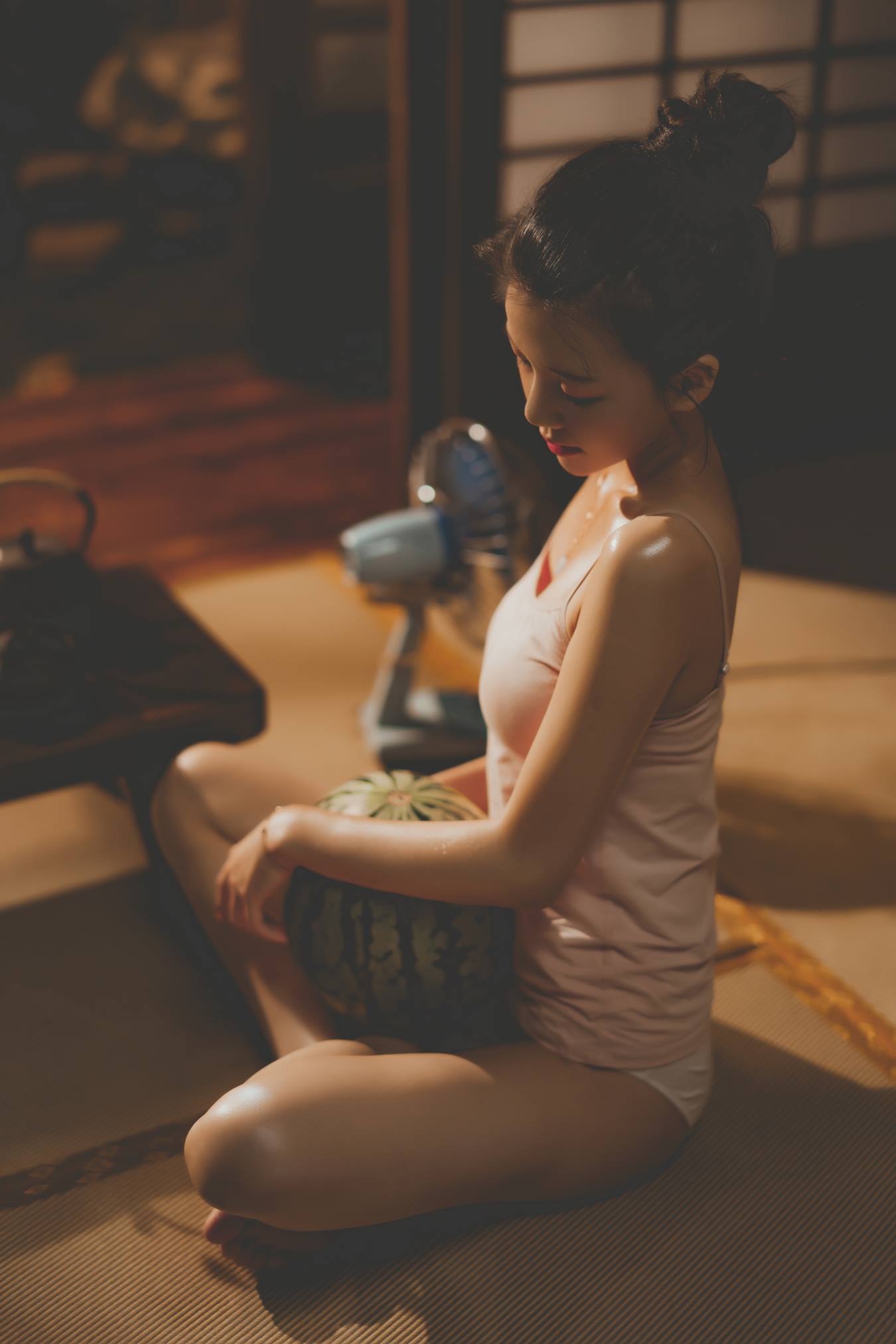 [YITUU艺图语] 2022.05.11 炽夏 桜桃喵 [43P/1.24GB]