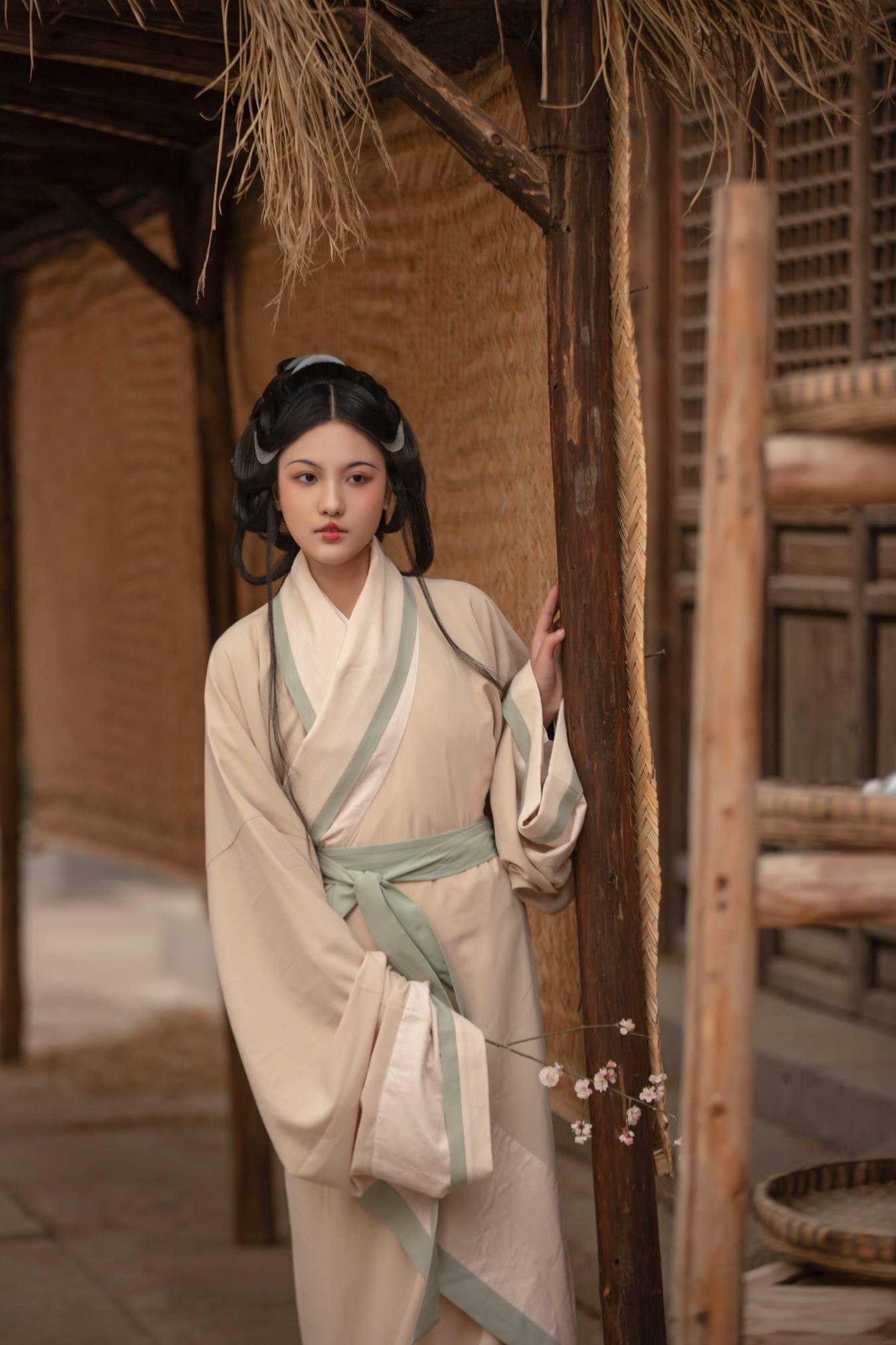 [YITUU艺图语] 2022.05.11 佳人赋 公子千邪 [22P/236MB]