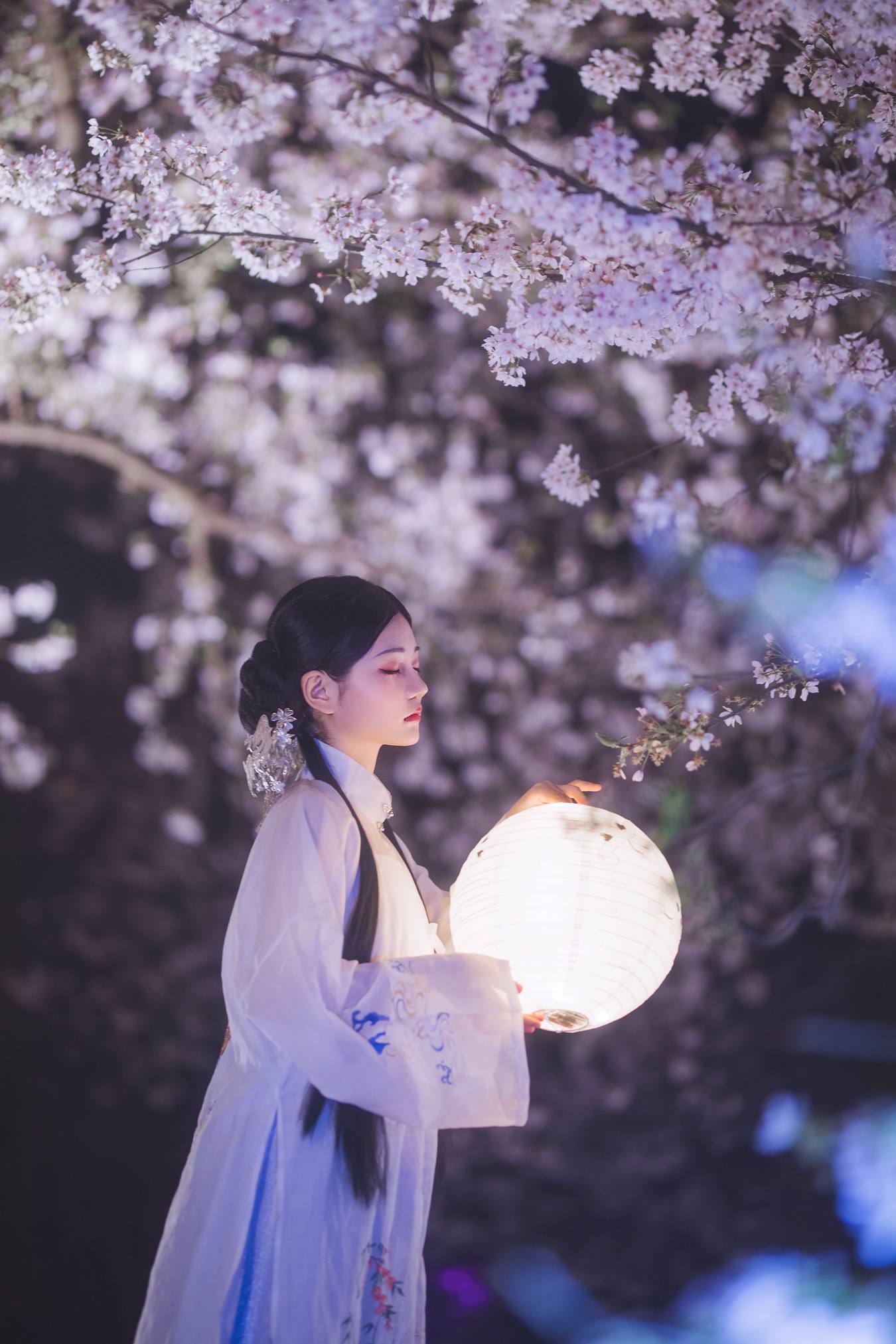 [YITUU艺图语] 2022.05.11 梦遣看花人 吴莹琨琨 [22P/608MB]