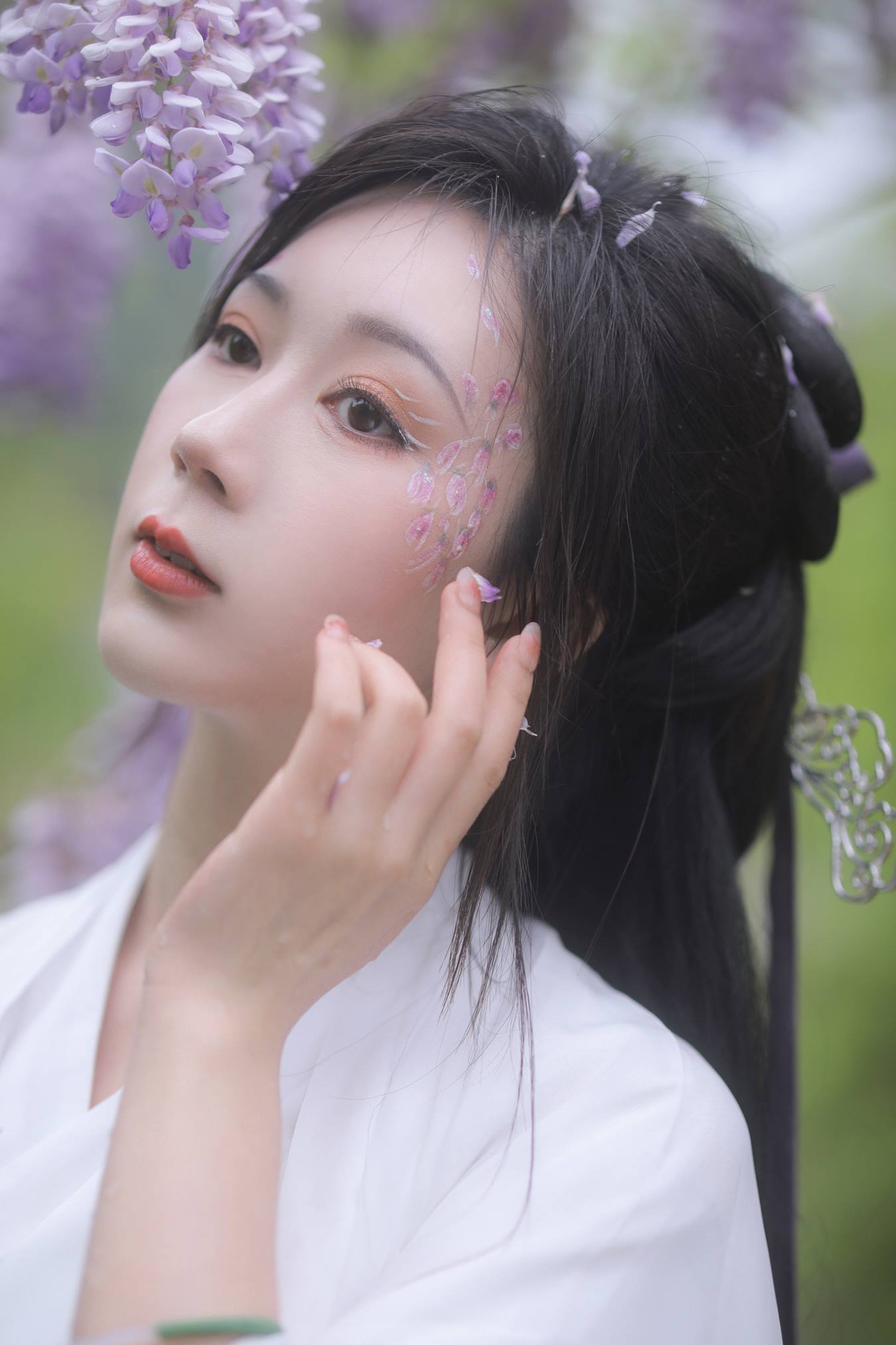 [YITUU艺图语] 2022.04.24 紫藤 文鱼 [25P/403MB]