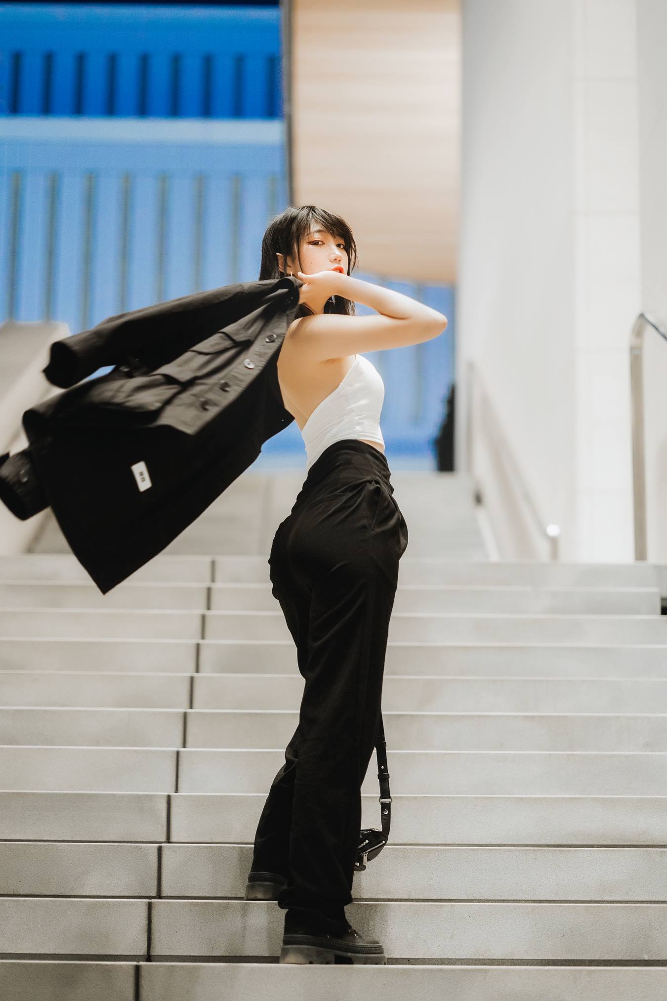 [YITUU艺图语] 2022.04.29 夜行 周叽叽 [27P/332MB]