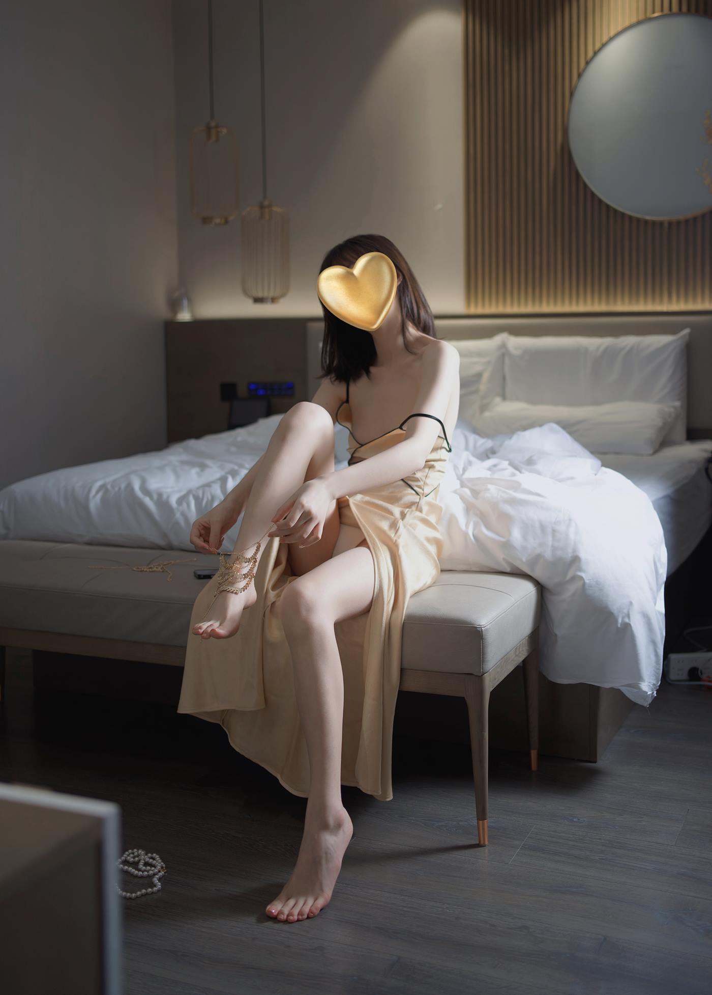 禅院熏 - 金色礼服 jio链 [32P/212MB]