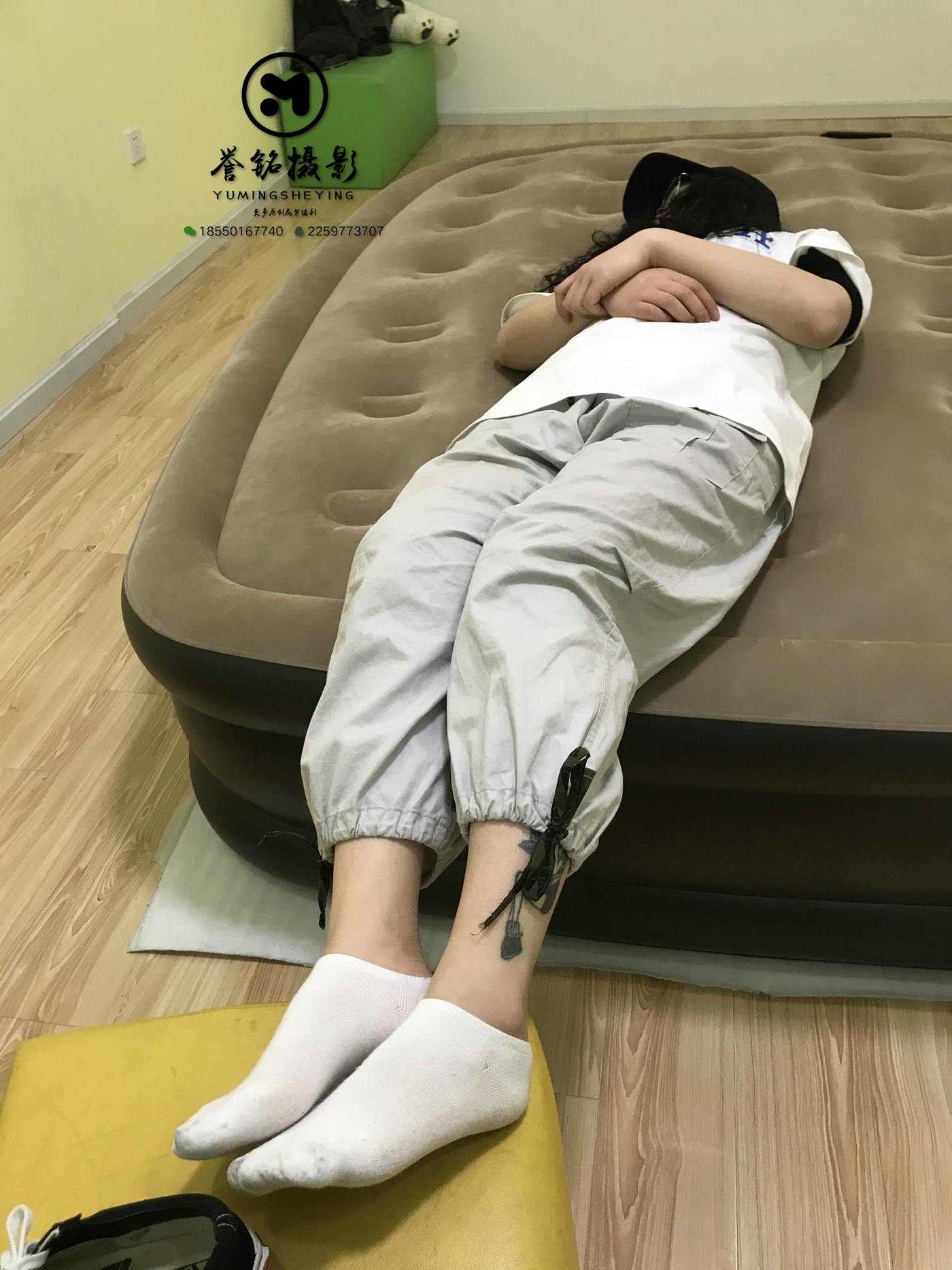 [誉铭传媒]袜足摄影 2020年《03月 幕后作品》[59P/135MB]