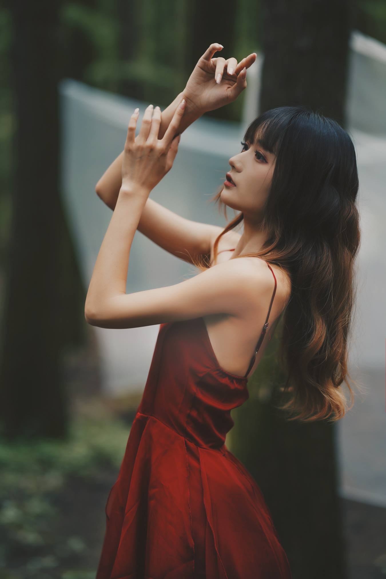 [YITUU艺图语] 2022.05.12 闯入迷雾森林 兔子Zzz不吃胡萝卜 [26P/111MB]