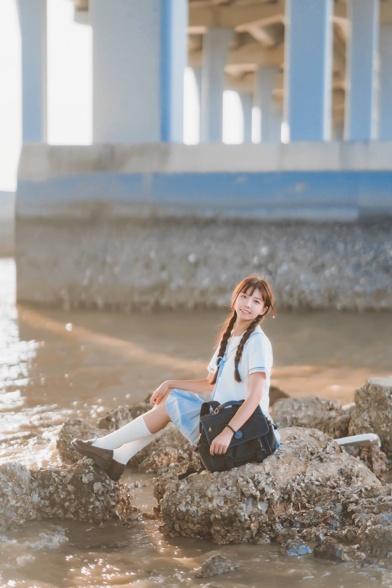 [YITUU艺图语] 2022.05.13 青春之海 萧萧子 [22P/269MB]