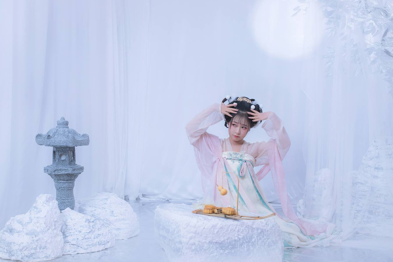 [YITUU艺图语] 2022.05.14 广寒谣 模特合集 [25P/129MB]