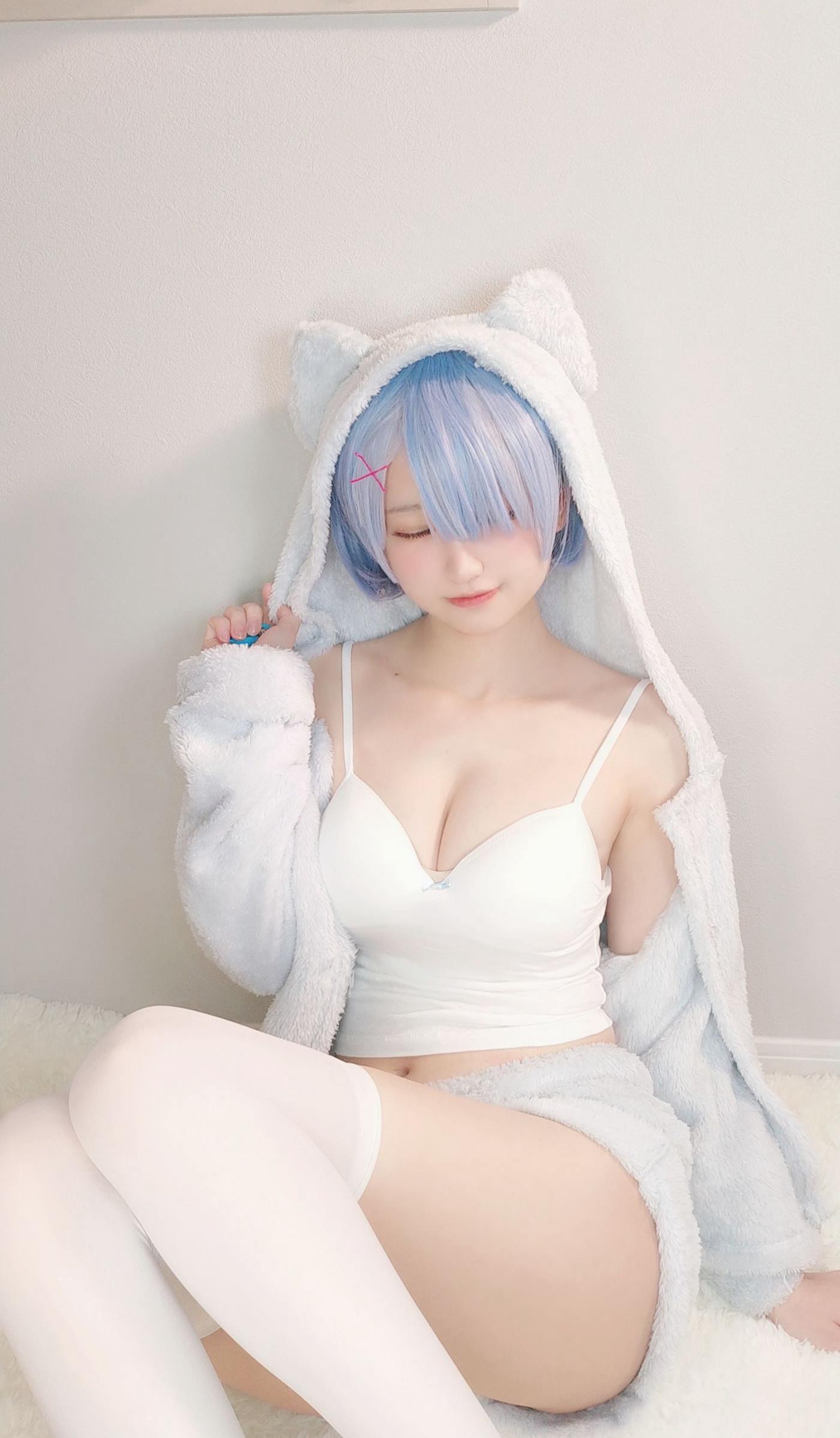 千阳(ちよ) - 雷姆睡衣[13P/15MB]