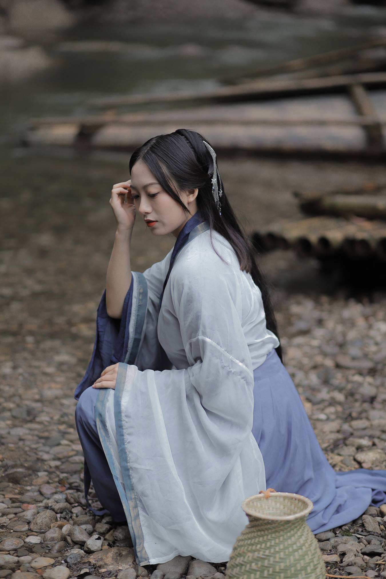 [YITUU艺图语] 2022.05.10 采药女 劉忄乂 [22P/141MB]