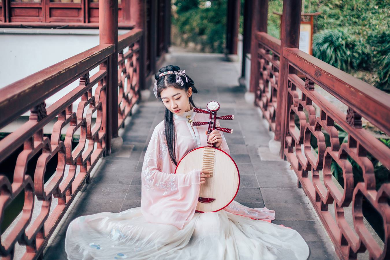 [YITUU艺图语] 2022.04.23 好事近 · 梦中作 大茹茹 [24P/95MB]