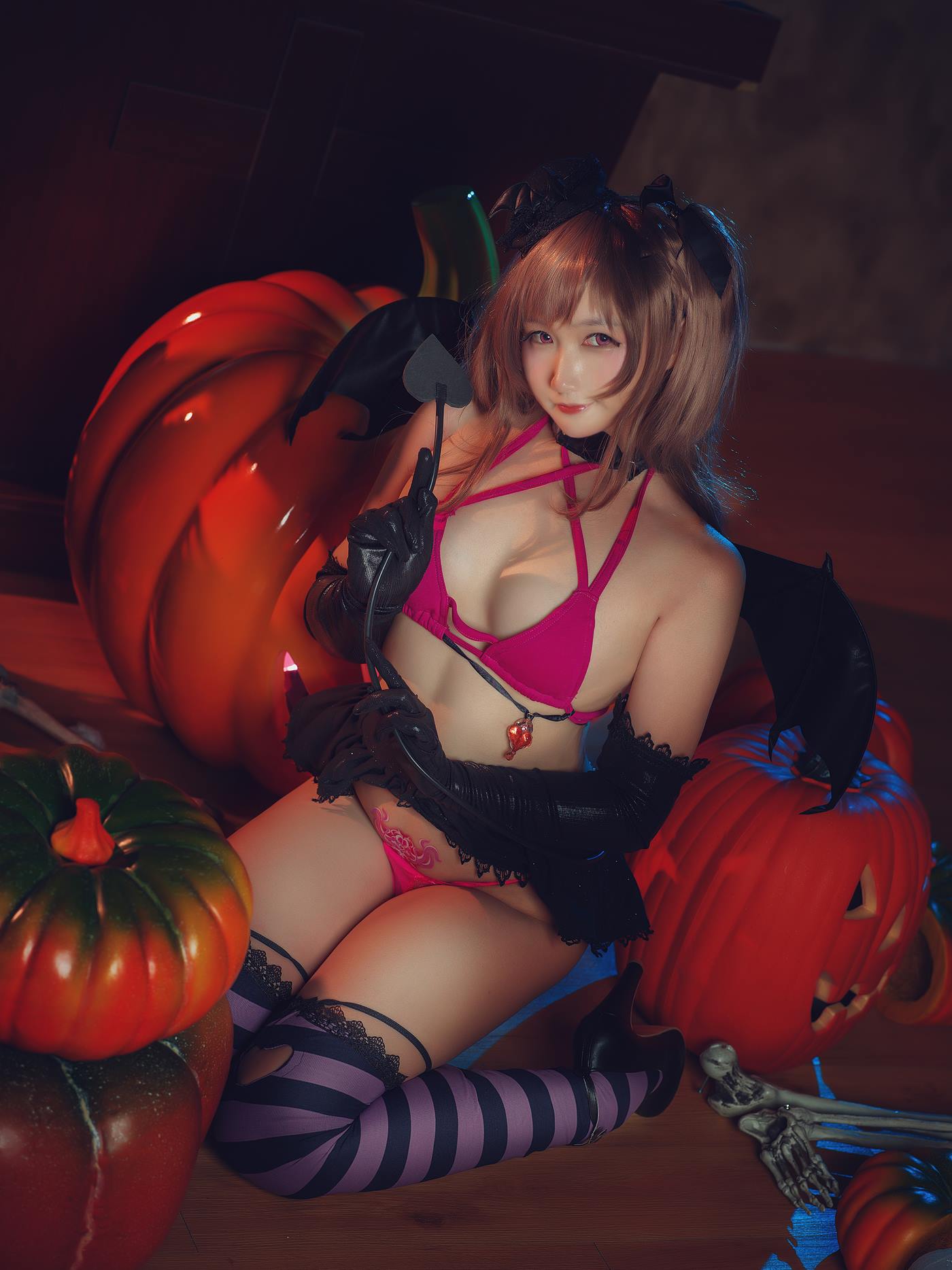 麻花麻花酱 - 小恶魔莉莉丝[20P/148MB]