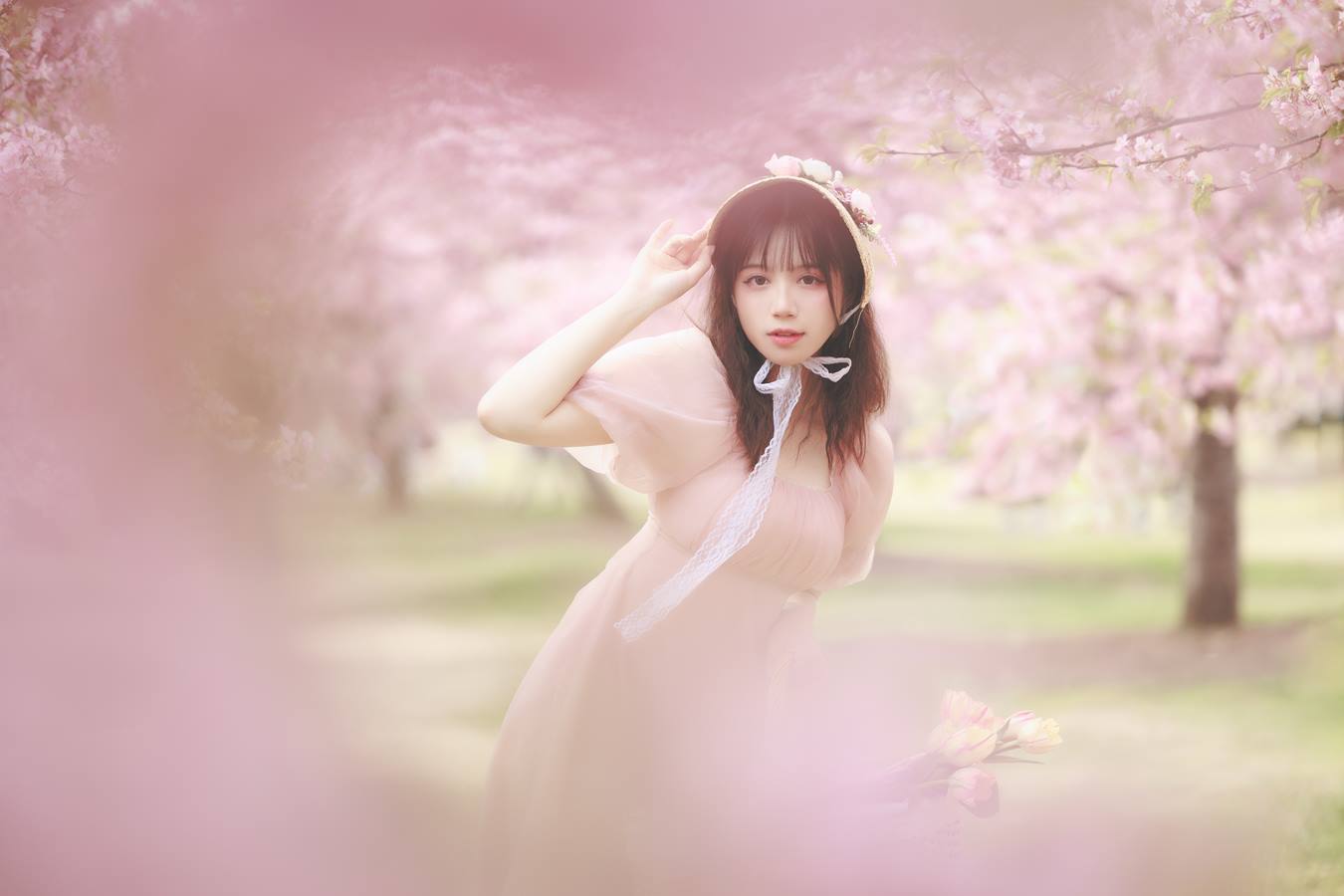 [YITUU艺图语] 2022.05.09 樱之浪漫 贰加六 [24P/203MB]