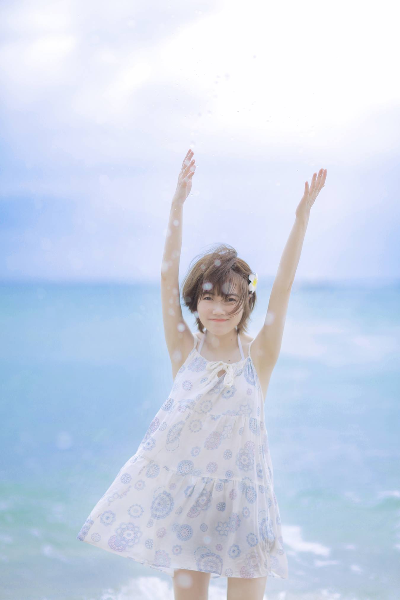 [YITUU艺图语] 2022.05.10 海边日系少女 小喵咪不懂鱼 [22P/103MB]