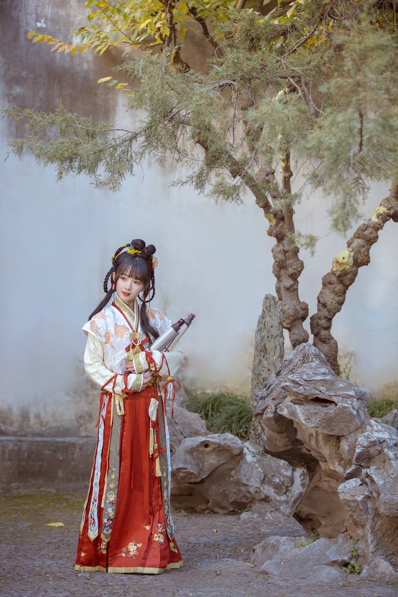 [YITUU艺图语] 2022.04.24 江南百景图 · 吴黎 莉莉崽w [24P/126MB]