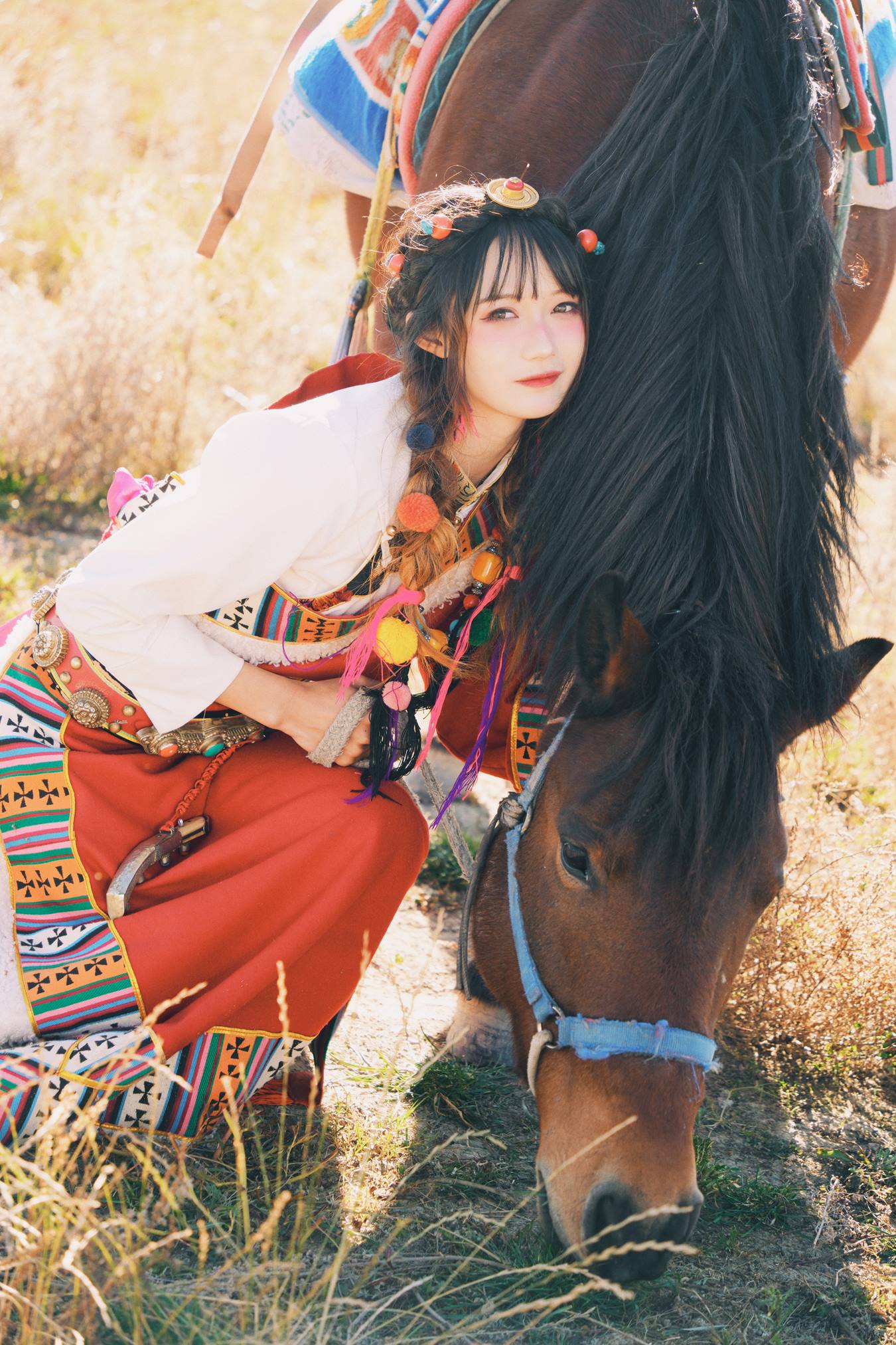 [YITUU艺图语] 2022.04.27 草原小卓玛 兔子Zzz不吃胡萝卜 [25P/132MB]