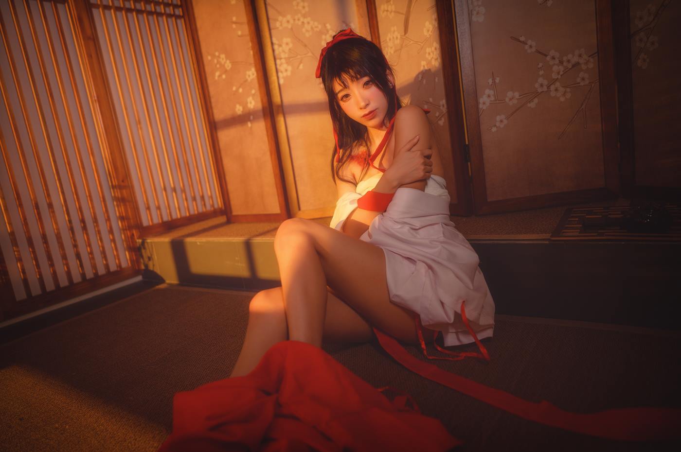 特软儿Sona  巫女[26P/993MB]