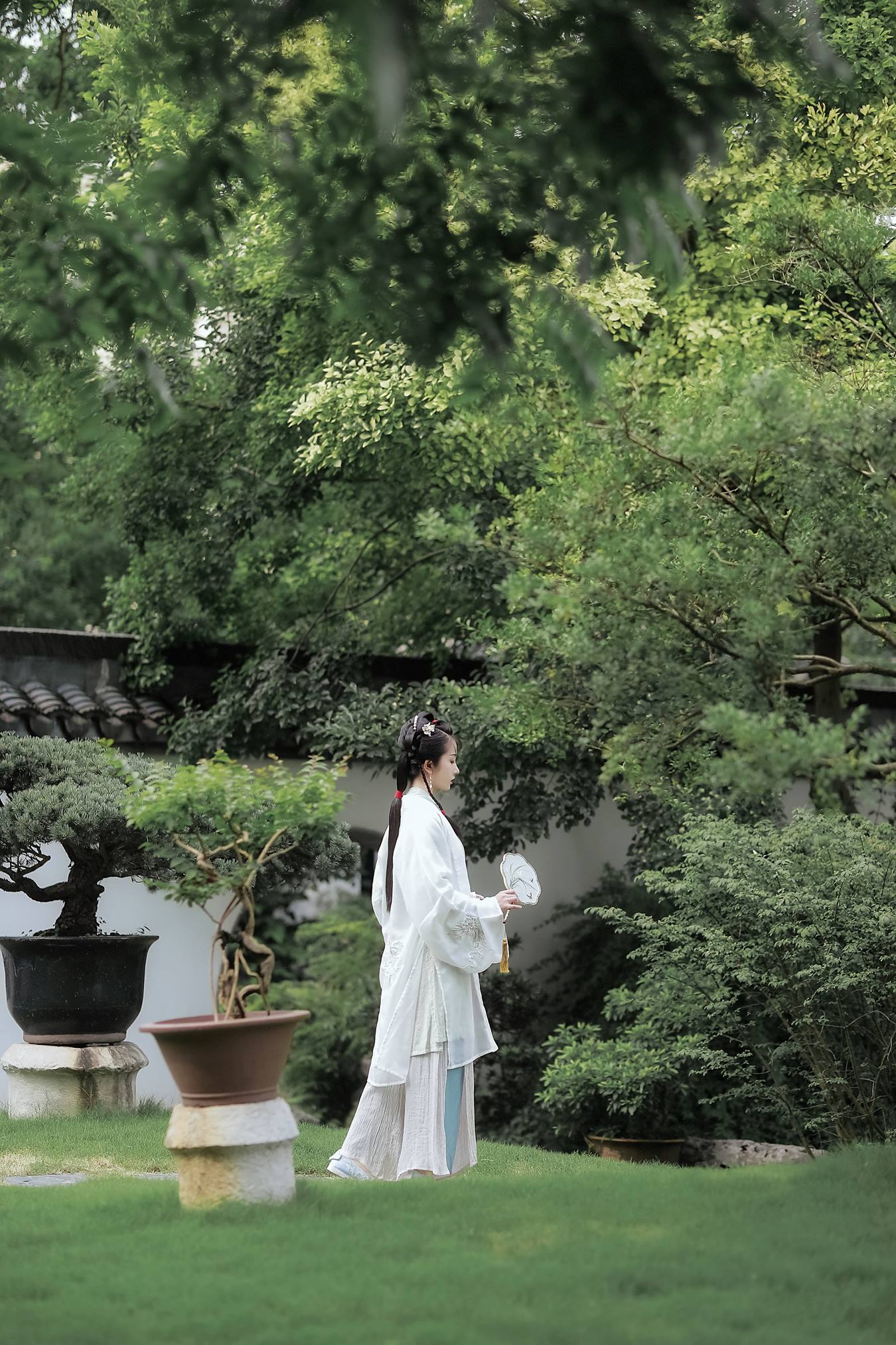 [YITUU艺图语] 2022.05.08 潇湘妃子 令花羽 [22P/351MB]