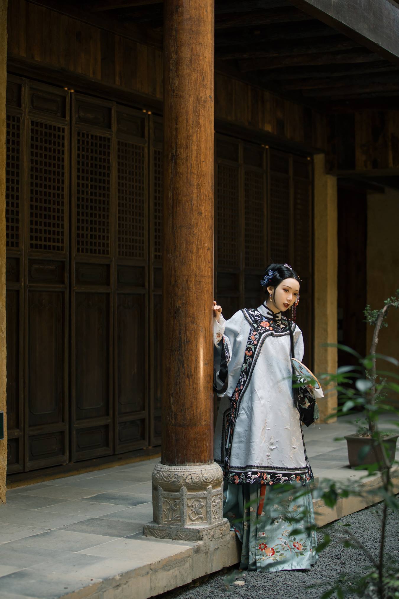 [YITUU艺图语] 2022.05.08 煮茶 槐枝- [22P/406MB]