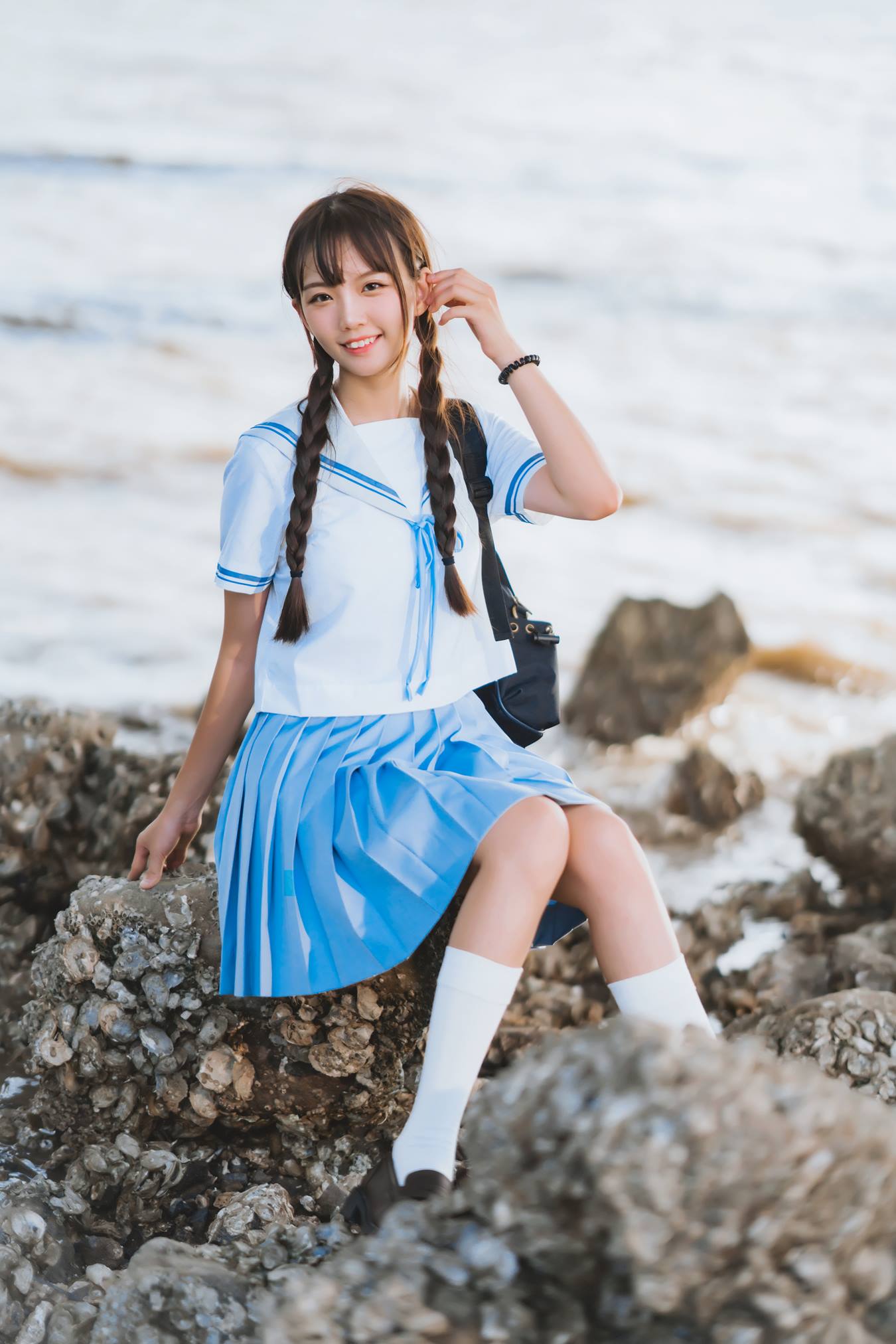 [YITUU艺图语] 2022.05.13 青春之海 萧萧子 [22P/269MB]