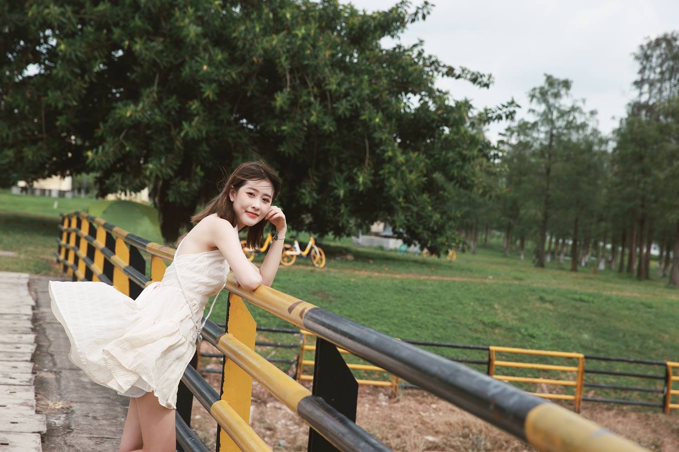 [YITUU艺图语] 2022.05.13 人间四月天 蛋挞 [26P/204MB]