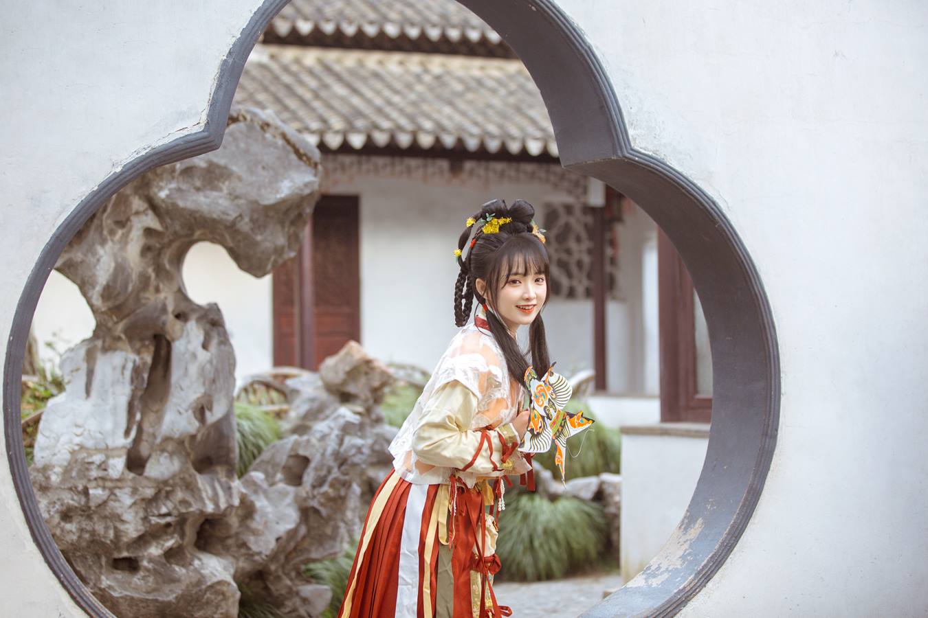 [YITUU艺图语] 2022.04.24 江南百景图 · 吴黎 莉莉崽w [24P/126MB]