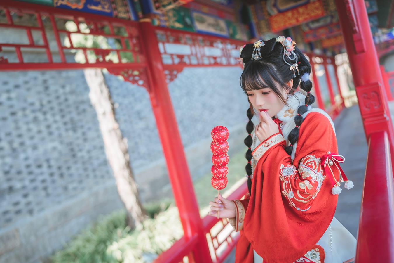 [YITUU艺图语] 2022.04.24 可爱新年 兔子Zzz不吃胡萝卜 [27P/229MB]