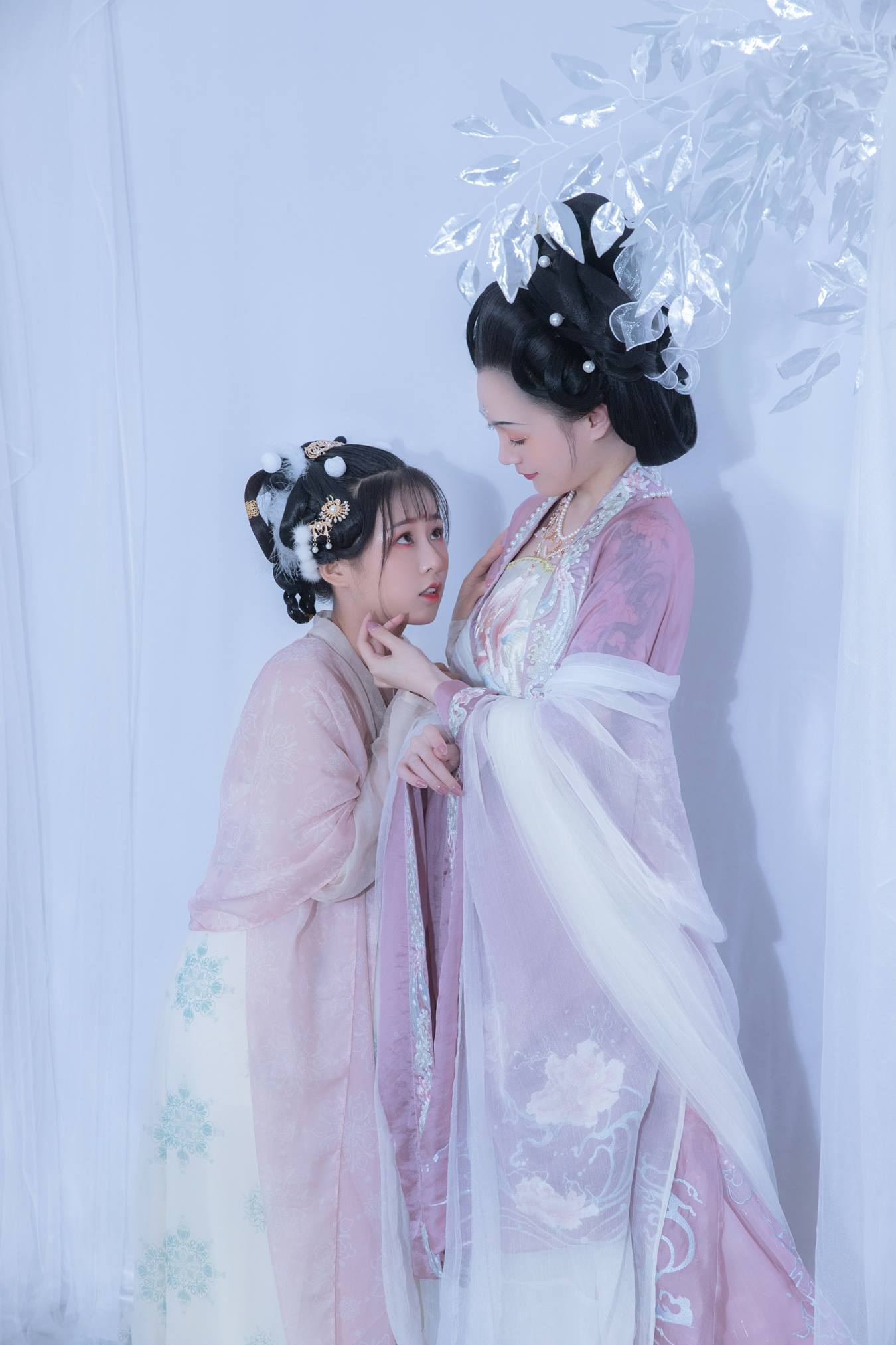 [YITUU艺图语] 2022.05.14 广寒谣 模特合集 [25P/129MB]