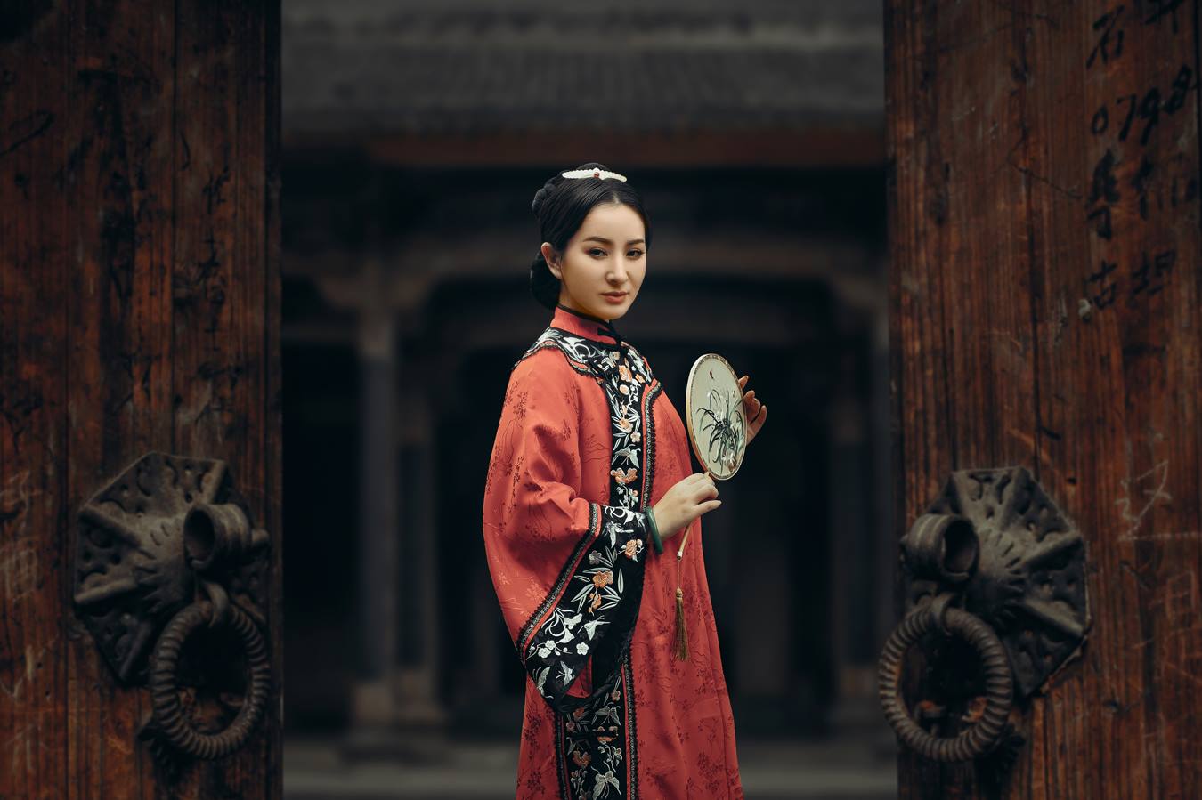 [YITUU艺图语] 2022.05.10 乡愁如酒 敏敏 [26P/228MB]