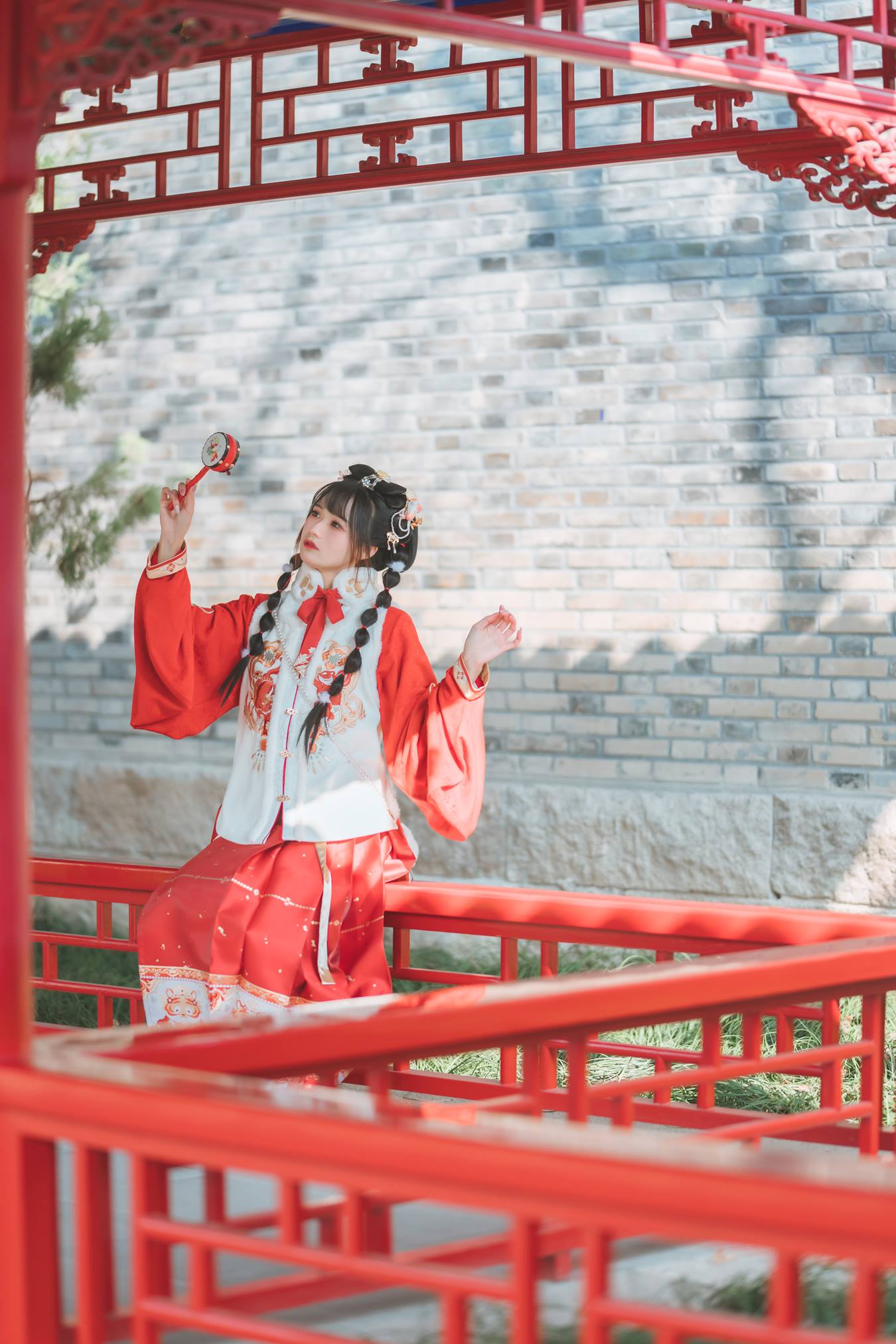 [YITUU艺图语] 2022.04.24 可爱新年 兔子Zzz不吃胡萝卜 [27P/229MB]