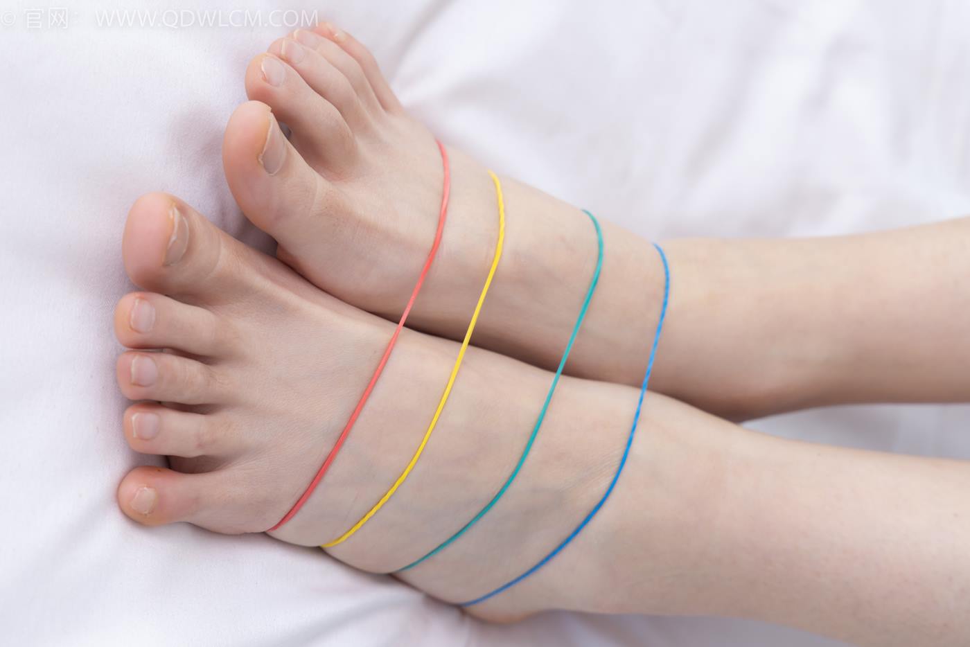 物恋传媒 NO.1530 菜菜-冬日雪花[183P/1V/4.58GB]