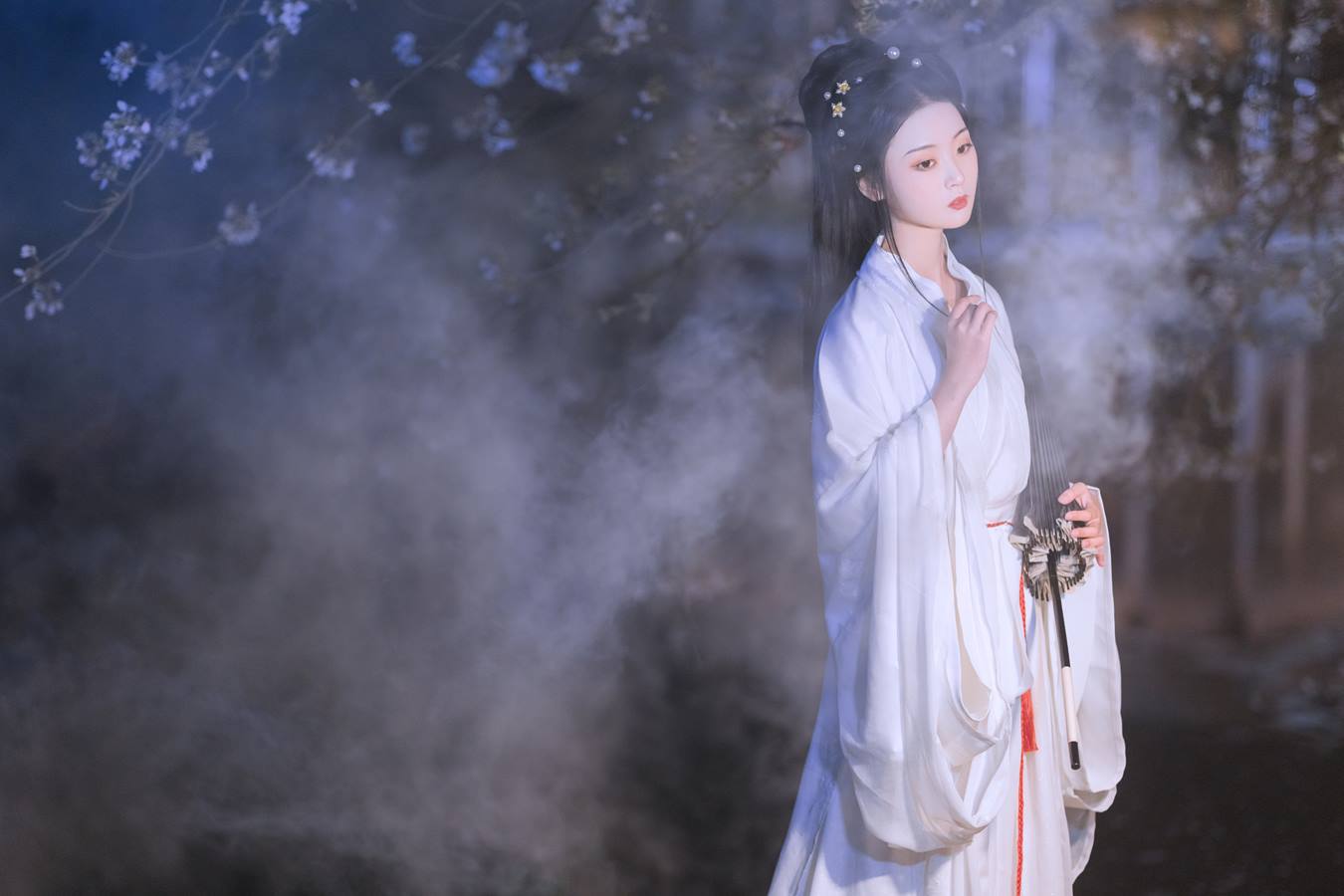 [YITUU艺图语] 2022.05.13 一枕清梦 汀贰 [32P/368MB]