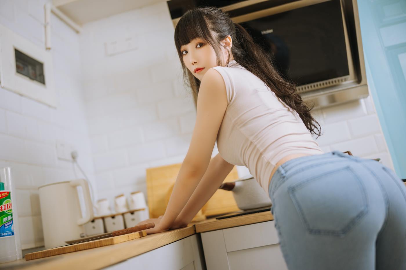 汪知子 - 姐姐的牛仔裤[42P/287MB]