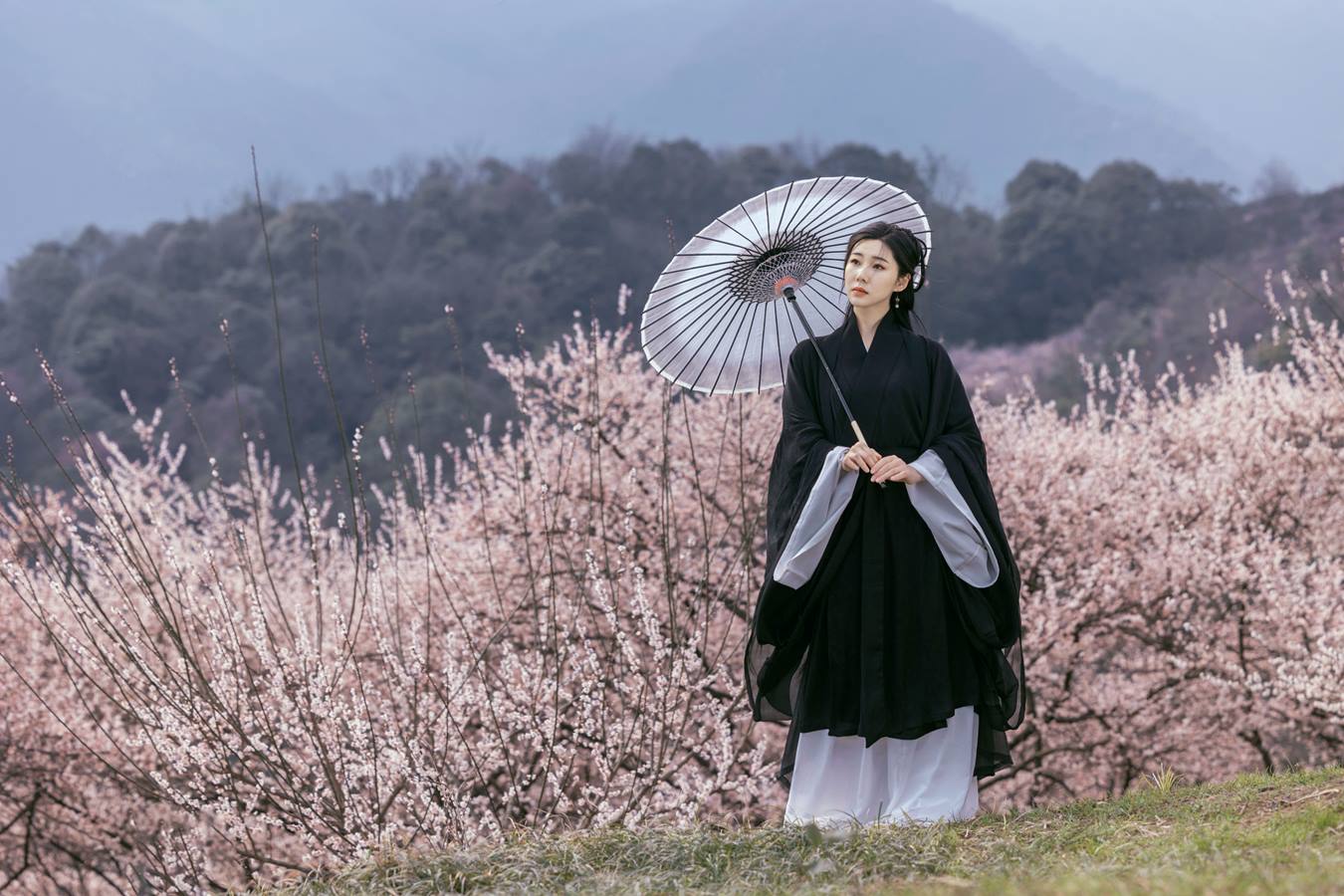 [YITUU艺图语] 2022.04.24 樱花 木景抒 [43P/558MB]