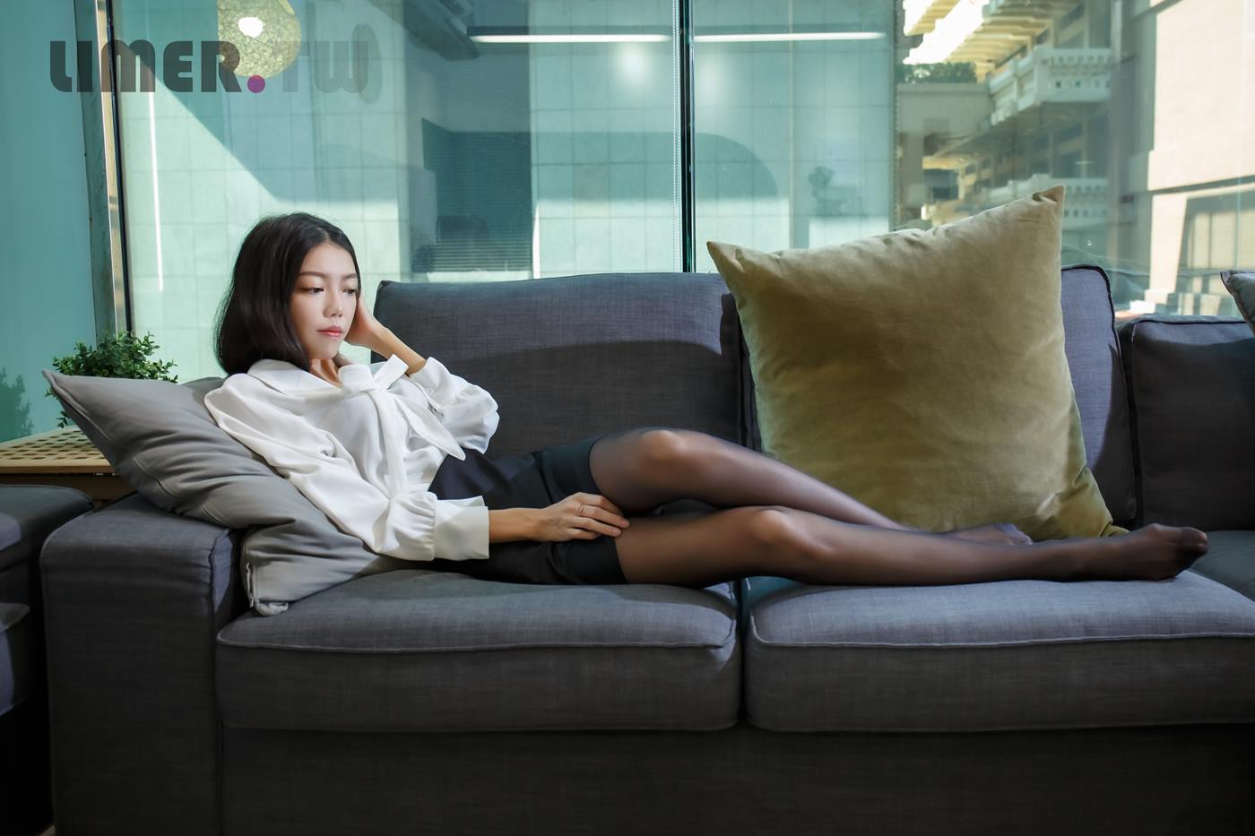 Limerence原创 NO.077 Joy 美腿秘书的居家生活[180P/1V/5.88GB]