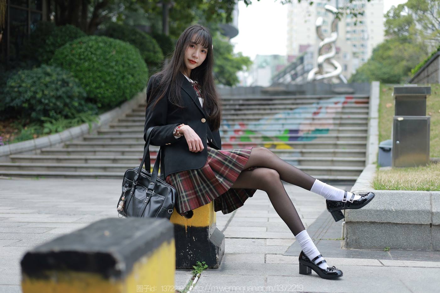 [IESS异思趣向] 耽丝 2023.03.08 团团 [77P/104M]