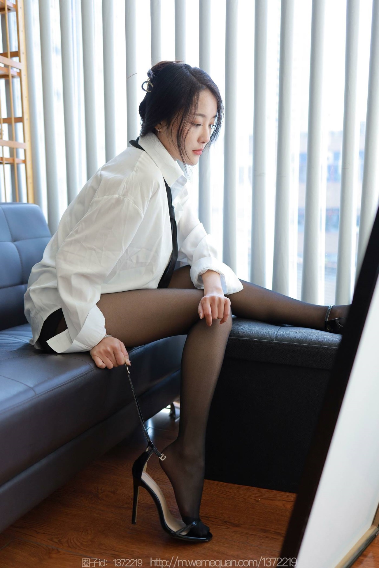 [IESS异思趣向] 耽丝 2023.03.03 婉萍 [92P/109M]