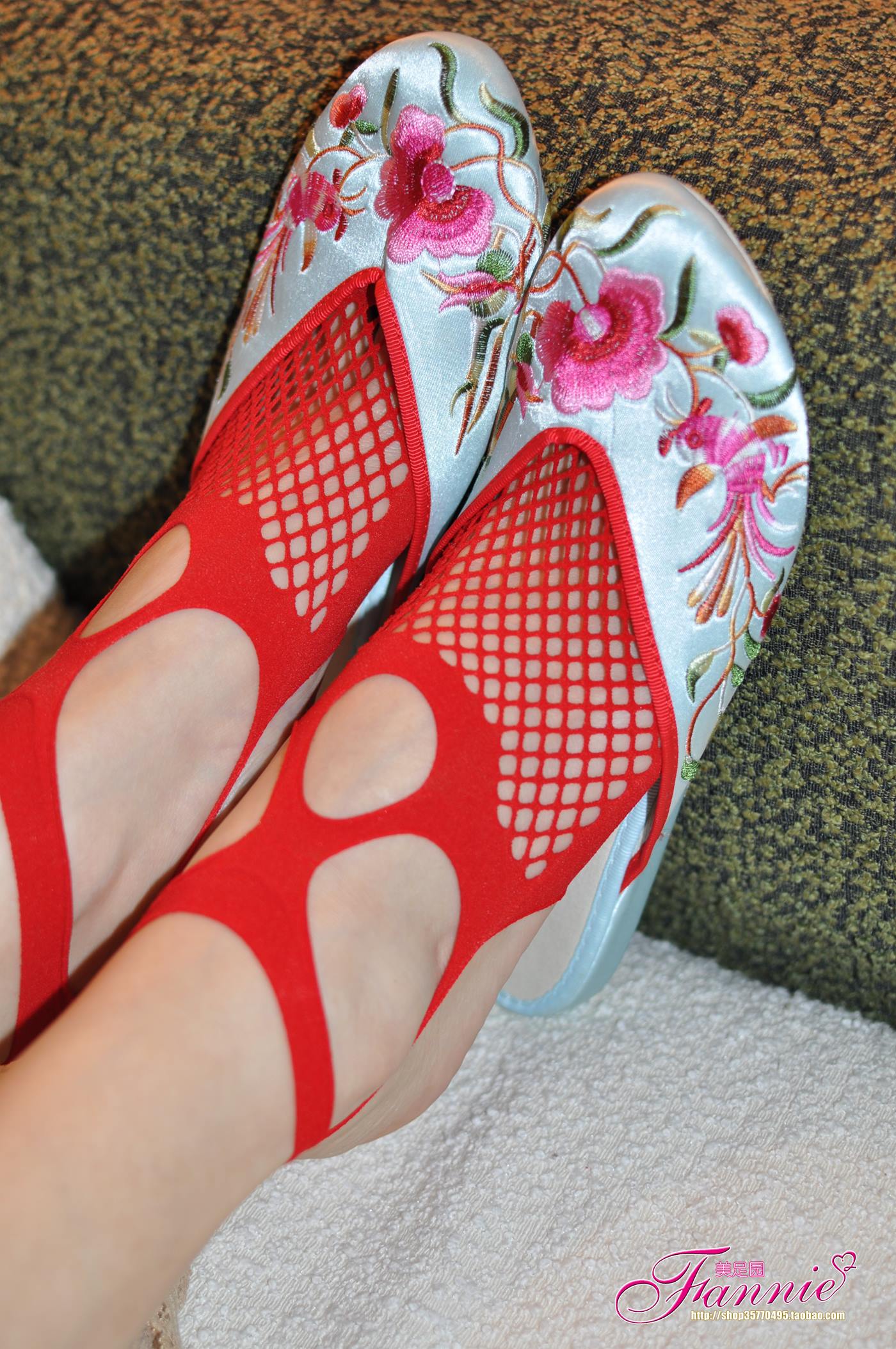 Fannie芬妮美足园 No.020 暗香（大红船袜）[84P/242MB]