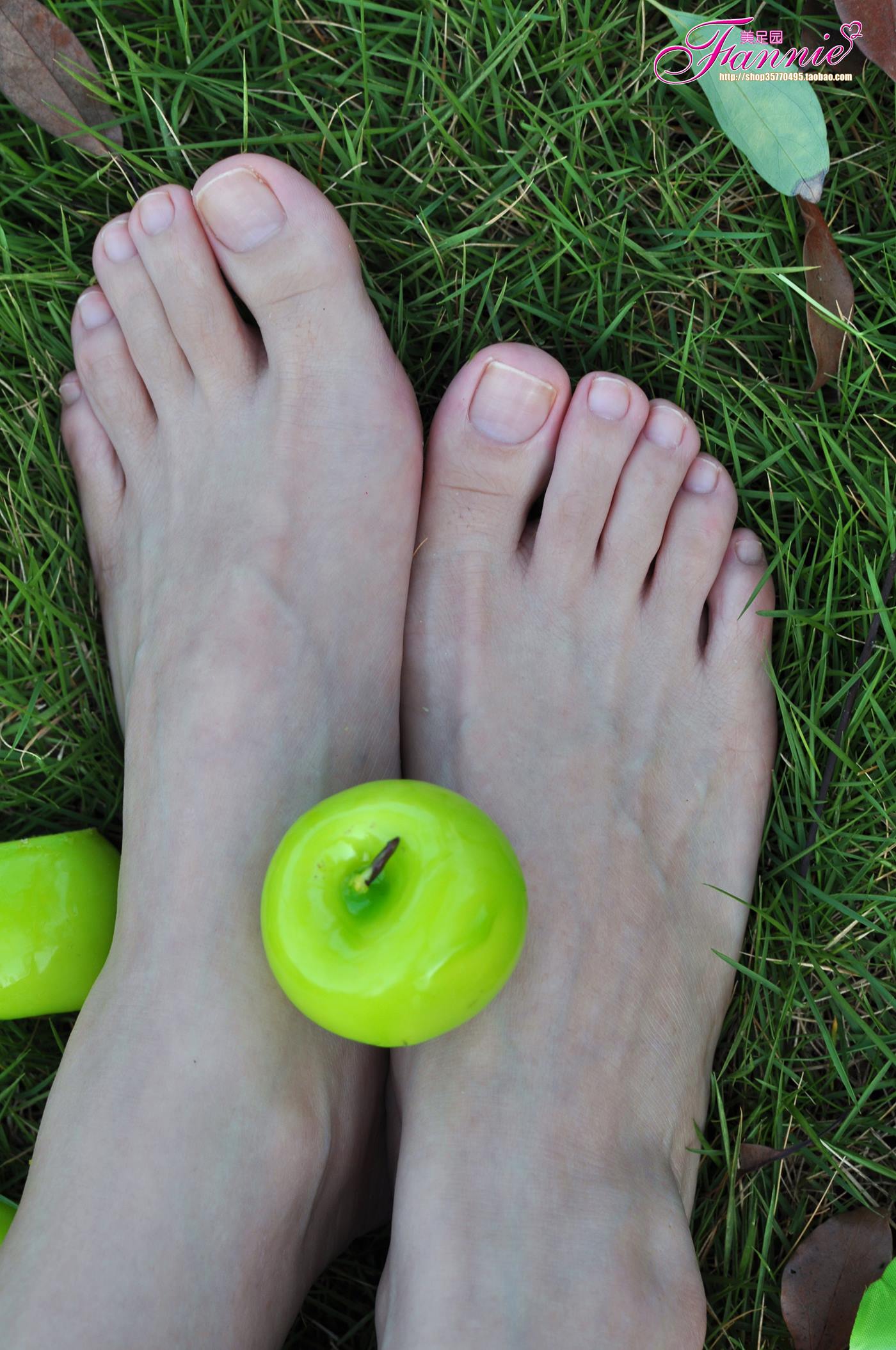 Fannie芬妮美足园 008 2010中秋快乐（上）[61P/178MB]