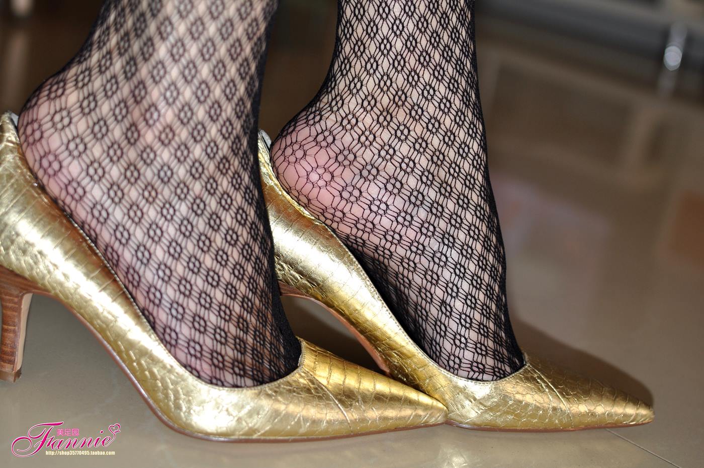 Fannie芬妮每足园 No.023 暗香（金色船袜黑网丝）[69P/207MB]