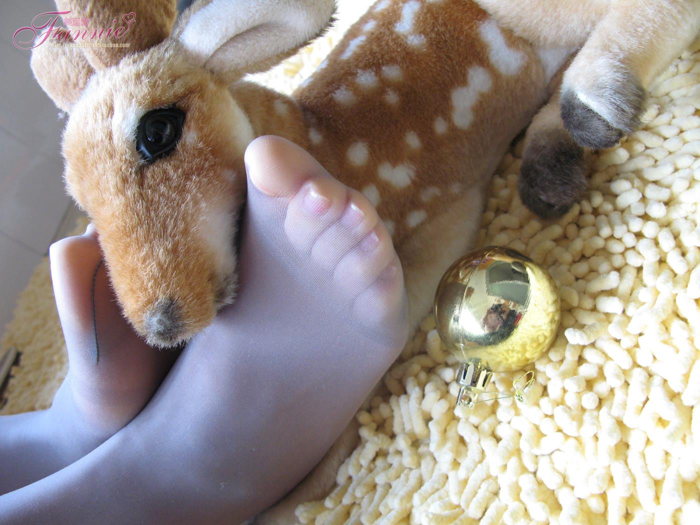 Fannie芬妮美足园 No.004 2008圣诞快乐（丝族） [86P/250MB]