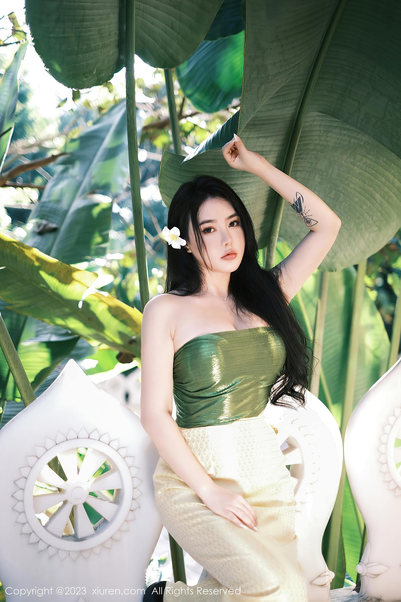 [Xiuren秀人网]2023.04.27 NO.6648 玛鲁娜Manuela[64+1P/547MB]