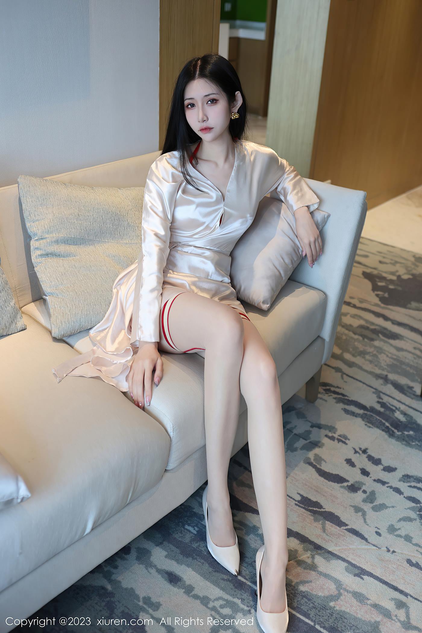 [Xiuren秀人网]2023.05.17 NO.6750 依娜Yina[80+1P/745MB]
