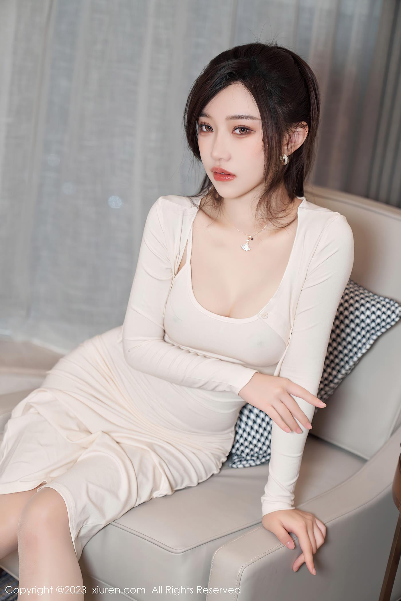 [Xiuren秀人网]2023.05.18 NO.6761 妙可可Cheese[90+1P/893MB]