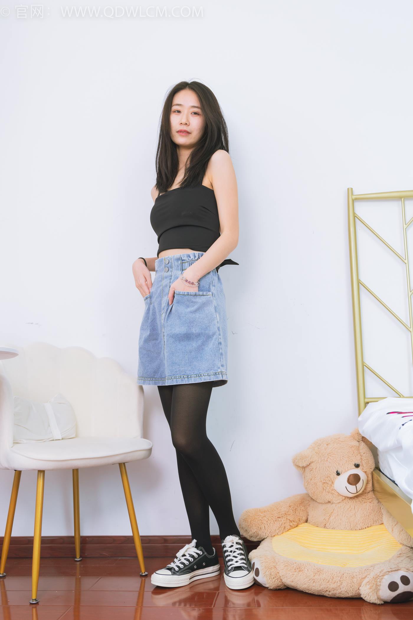 物恋传媒 NO.1568 菜菜-旋风少女[150P/1V/3.76GB]