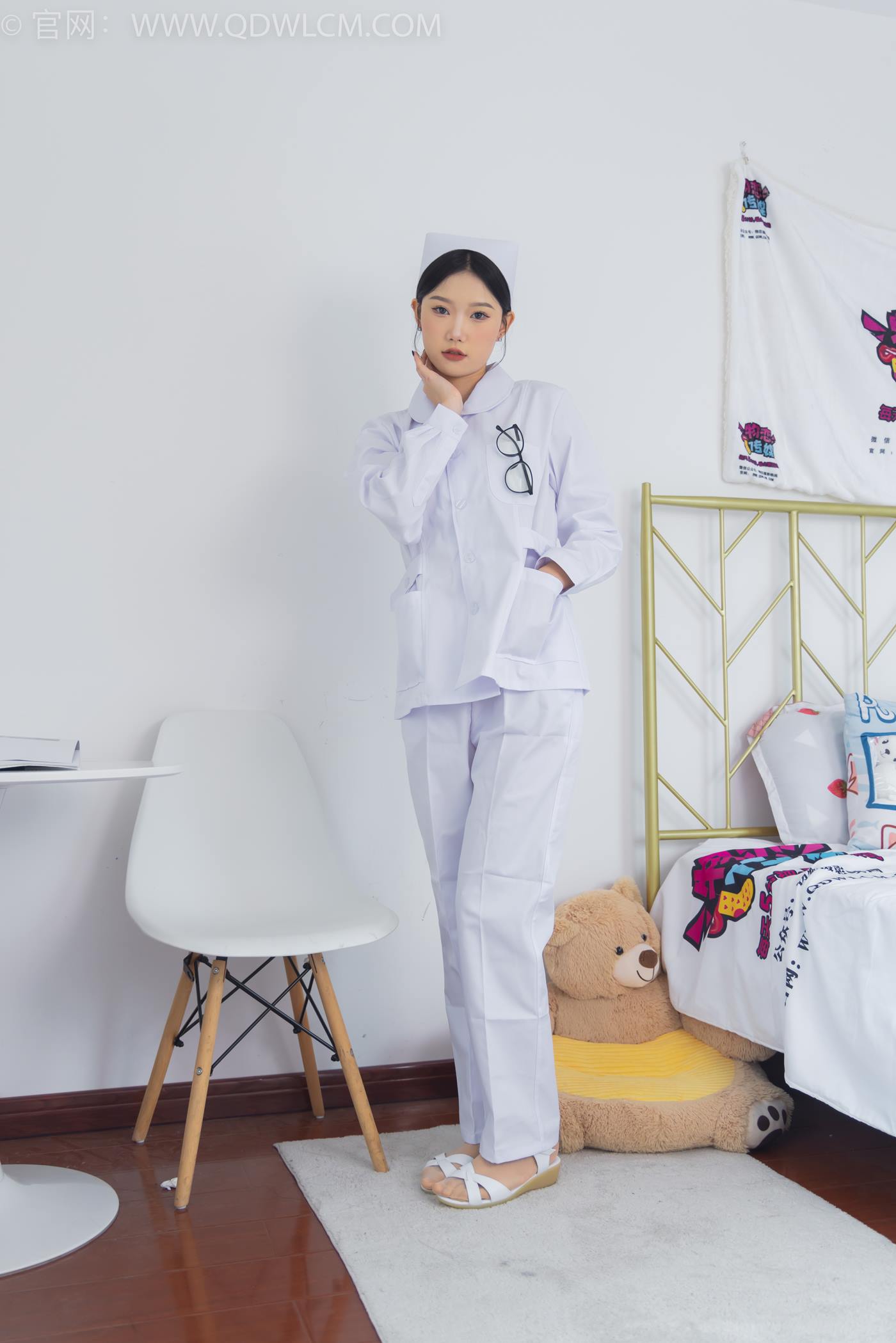 物恋传媒 NO.1548 小猪-白衣天使[180P/1V/3.88GB]