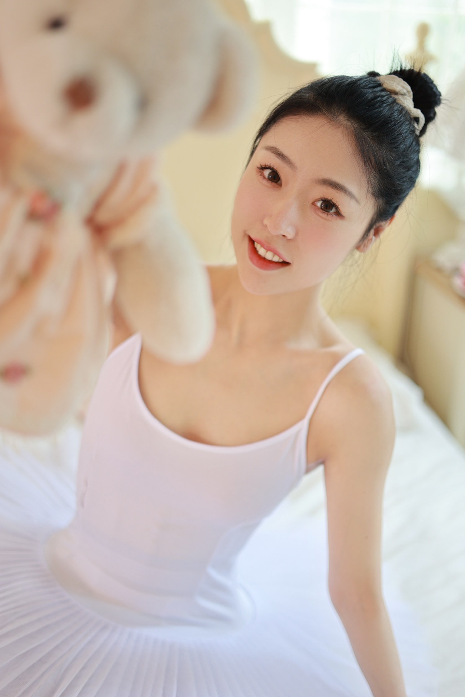 [YITUYU艺图语] 2022.05.25 芭蕾少女 SaSa [32P/268MB]